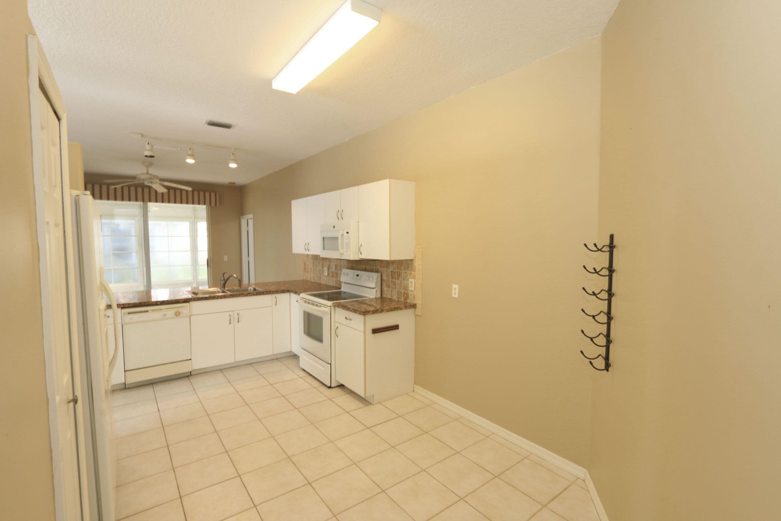 506 Nw Cortina Lane Property Photo 23