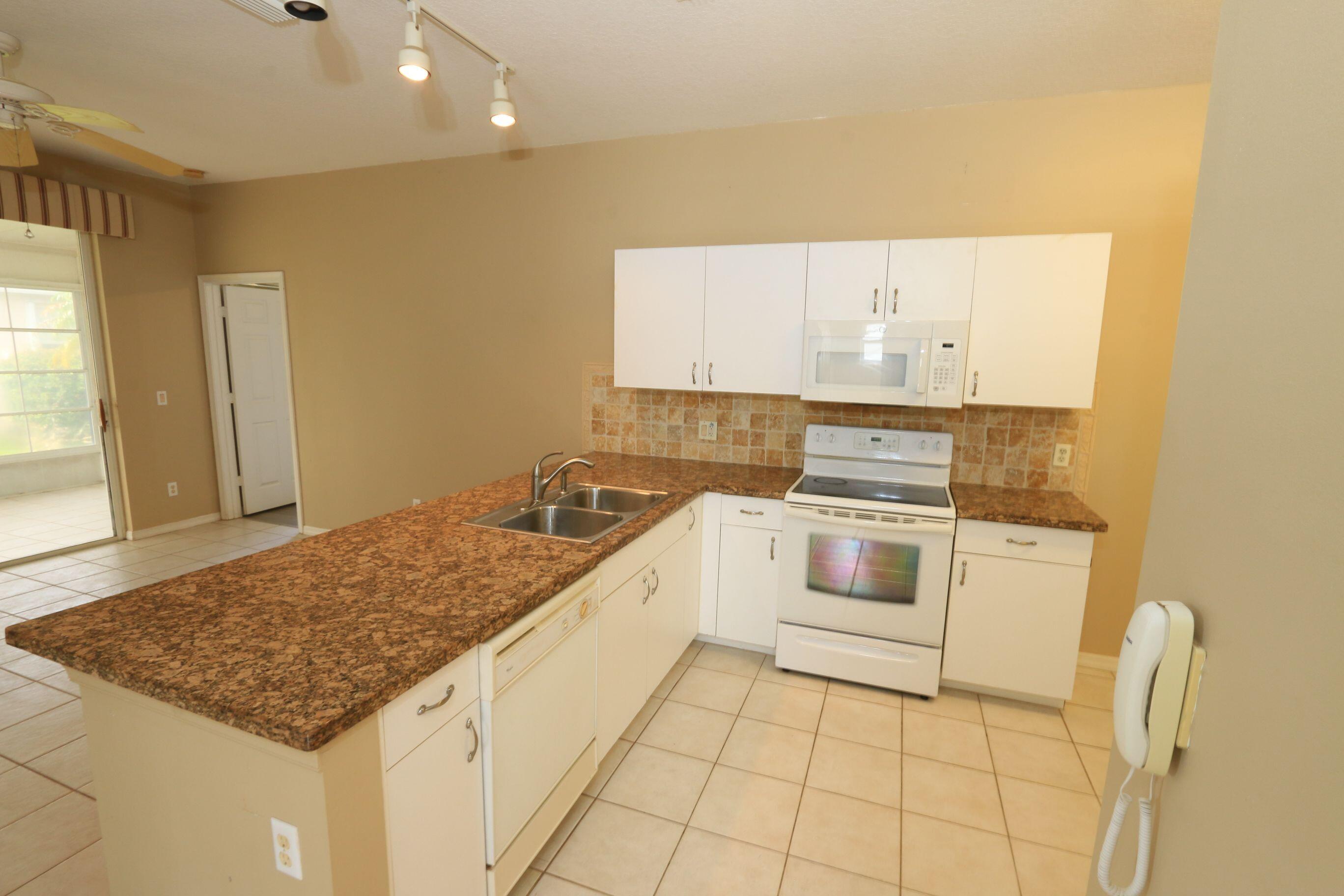 506 Nw Cortina Lane Property Photo 24