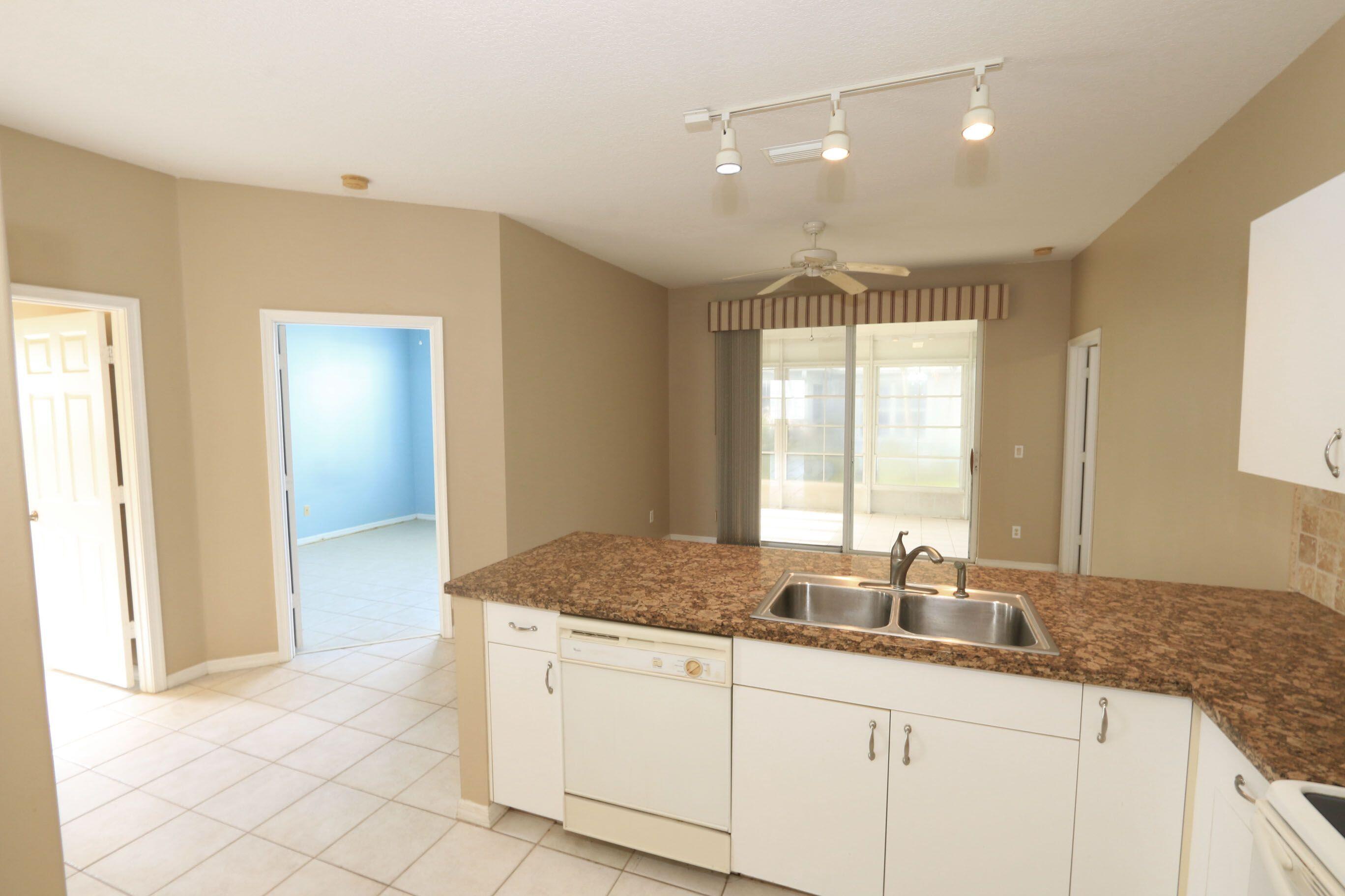506 Nw Cortina Lane Property Photo 25