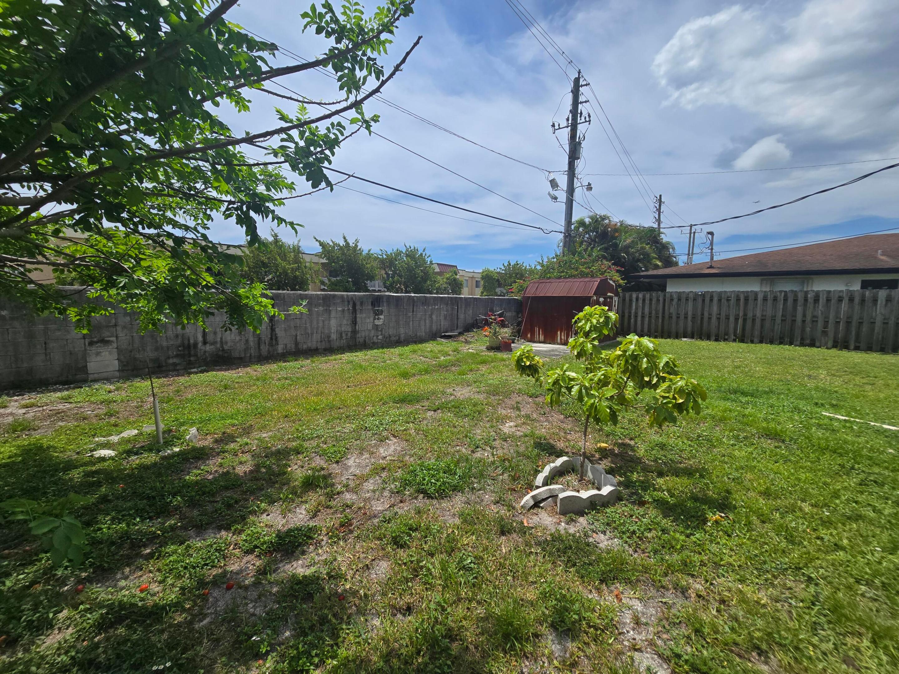 3560 Nw 3rd Avenue 1-2 Property Photo 19