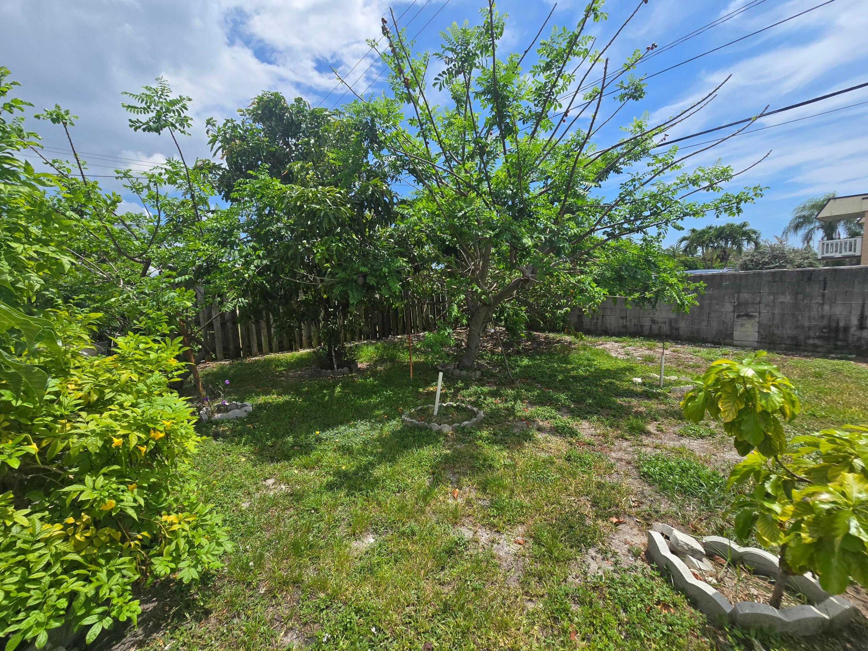 3560 Nw 3rd Avenue 1-2 Property Photo 32