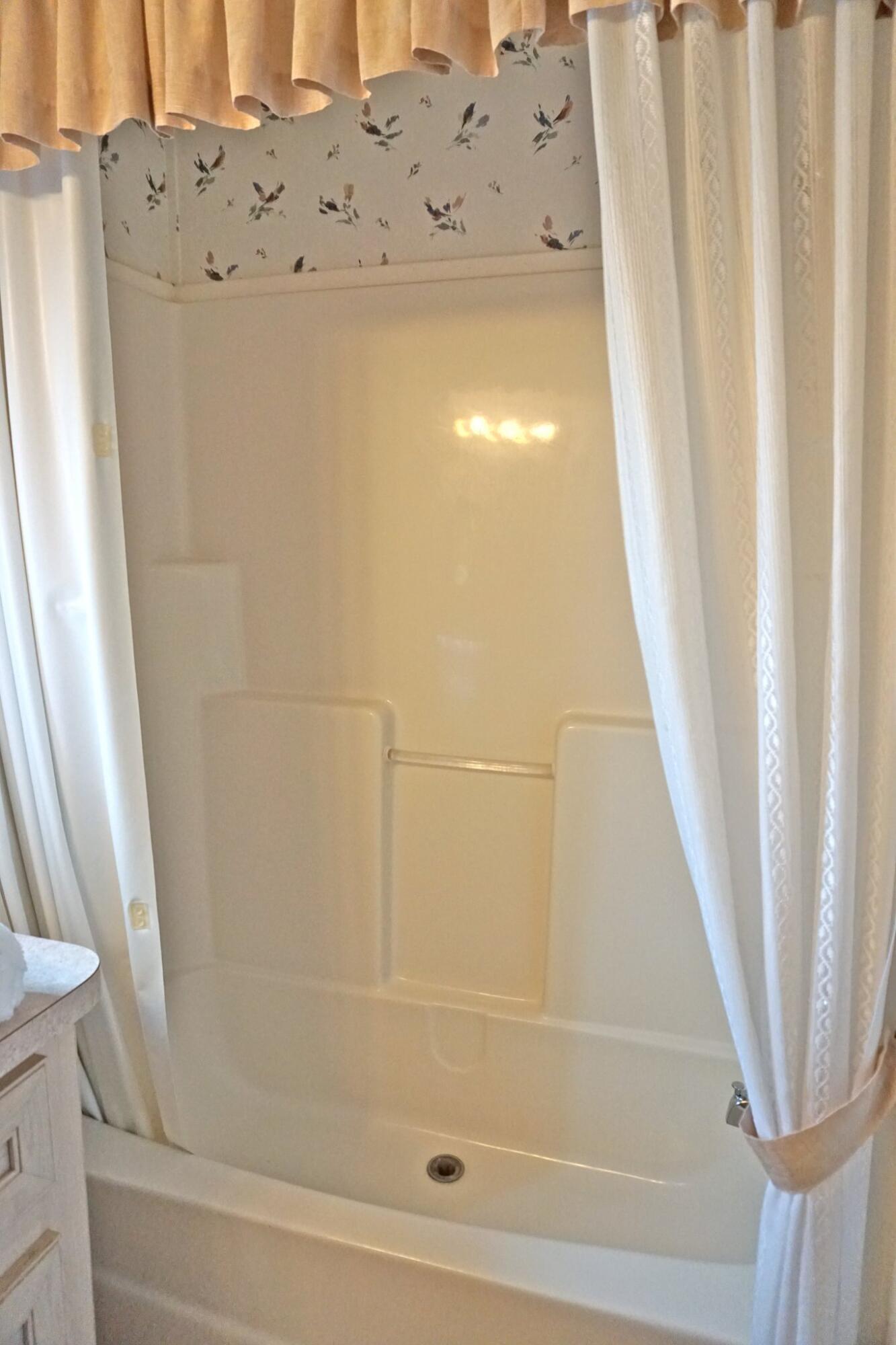 10725 S Ocean Drive 265 Property Photo 17