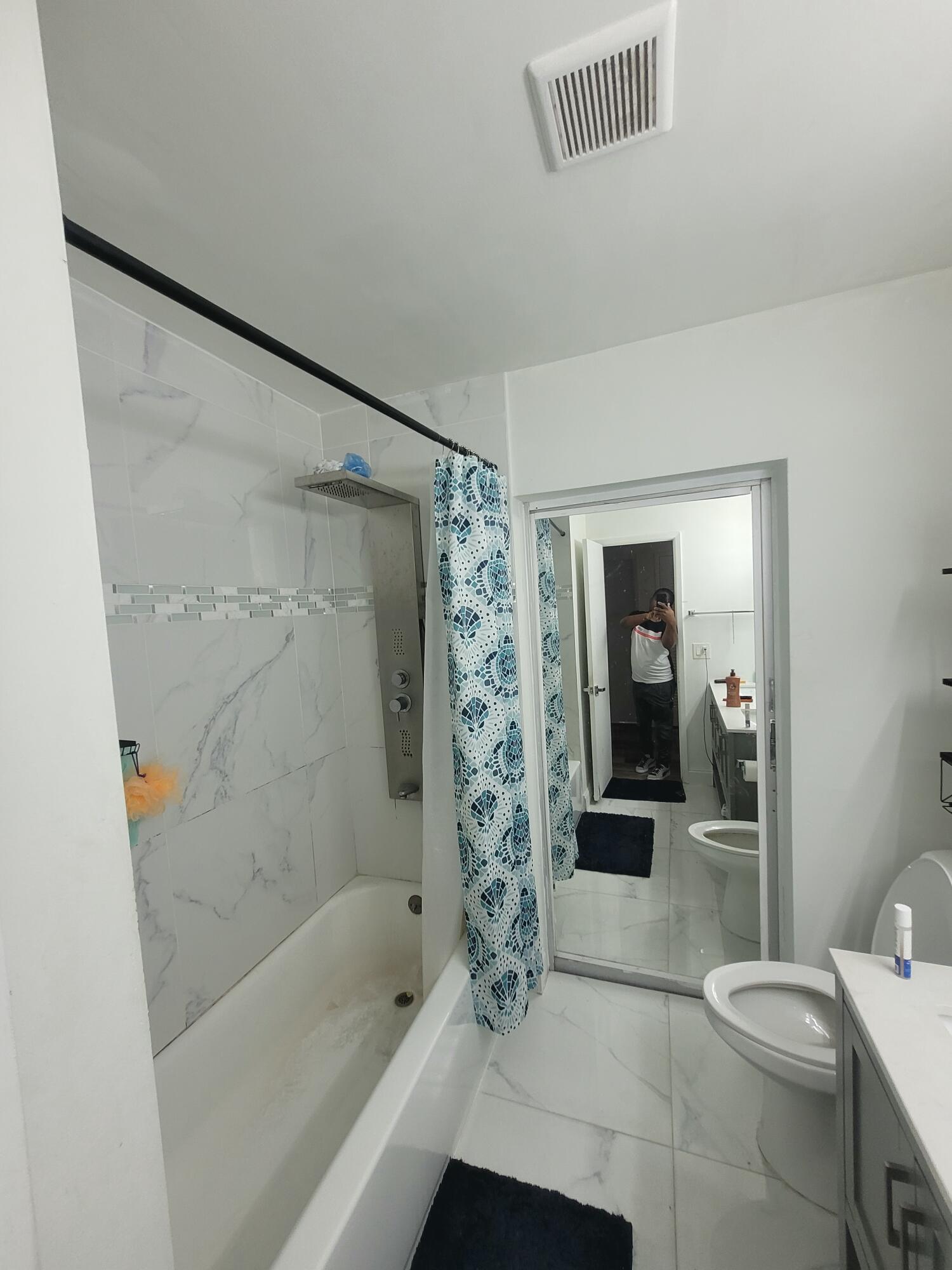 6641 Emerald Lake Drive Property Photo 7