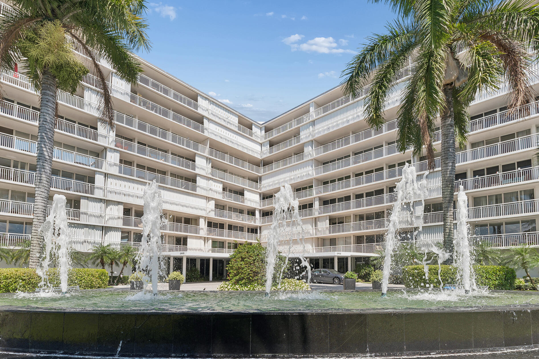 3546 S Ocean Boulevard 324 Property Photo 2