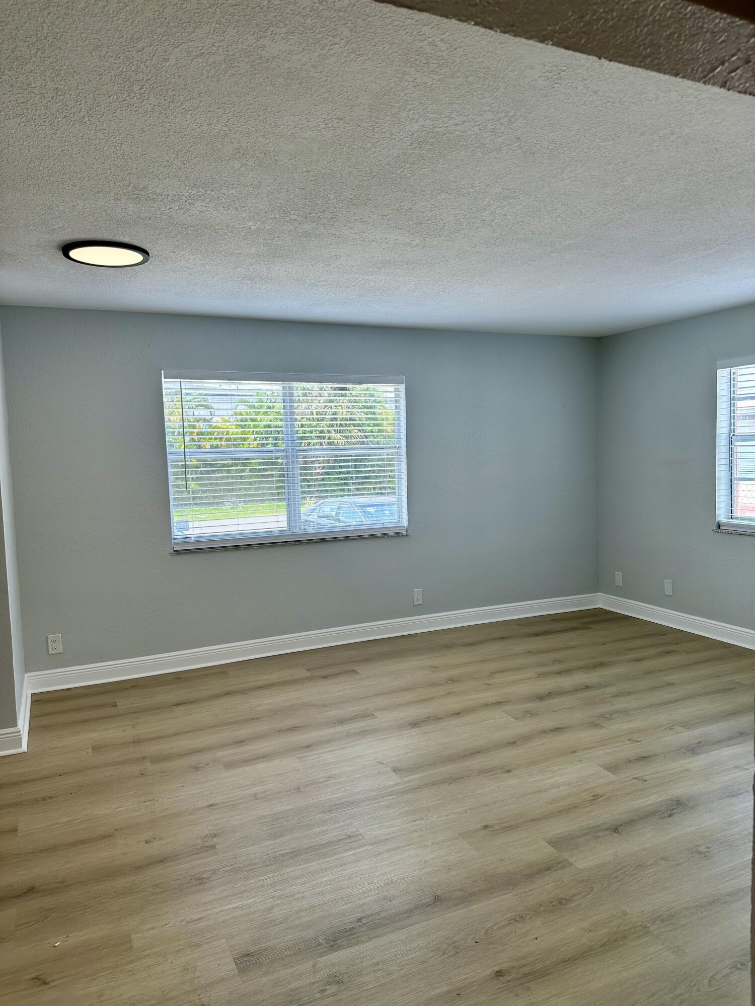 1930 Sw 28th Street 101 Property Photo 12