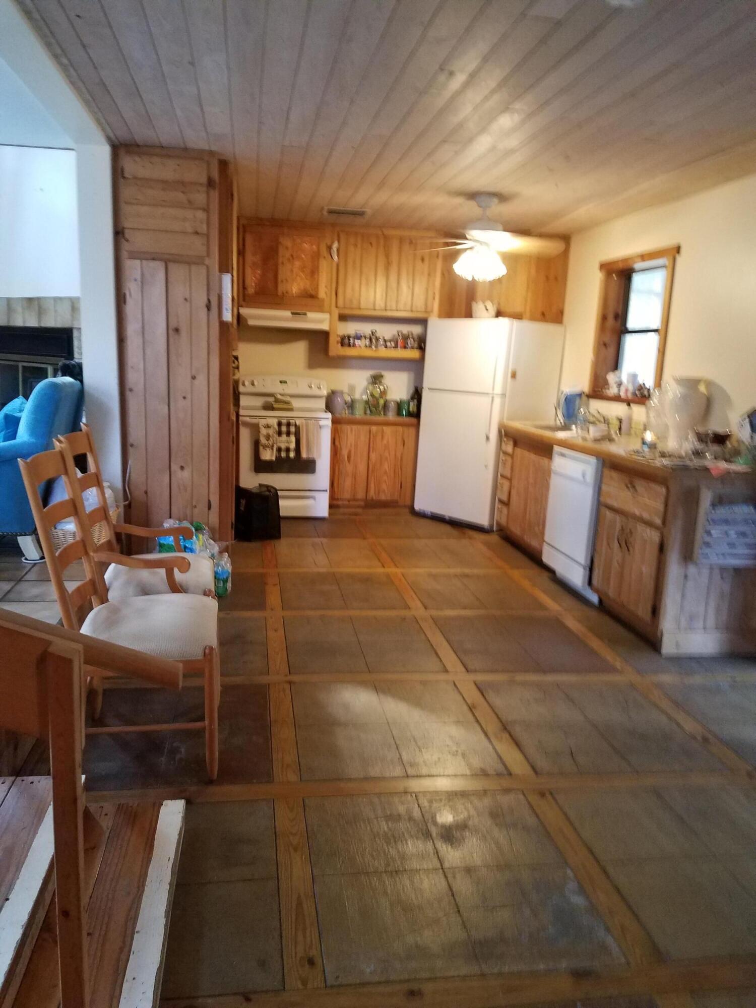 1588 Cr 652a Property Photo 13