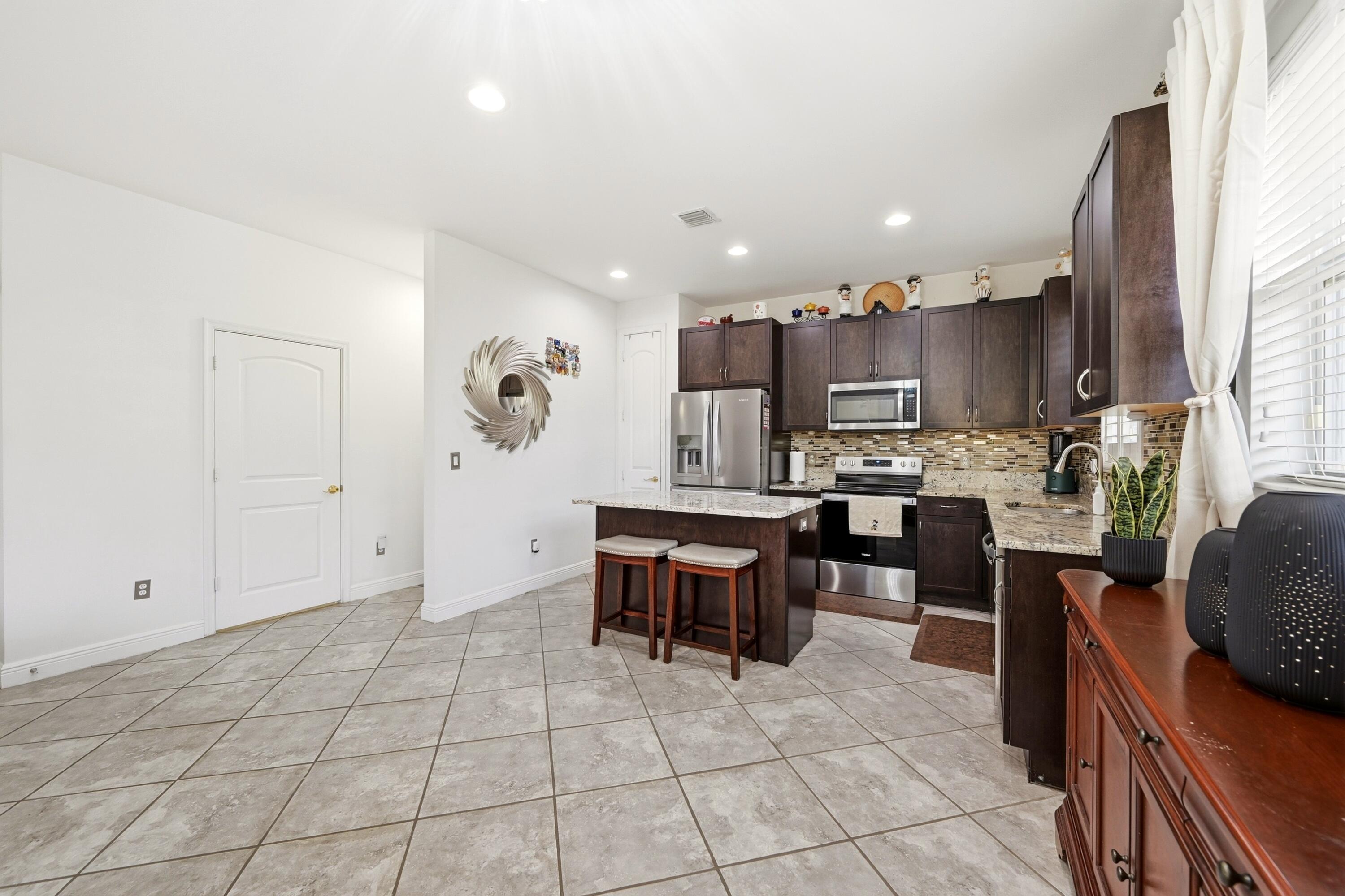 6993 Pines Circle Property Photo 8