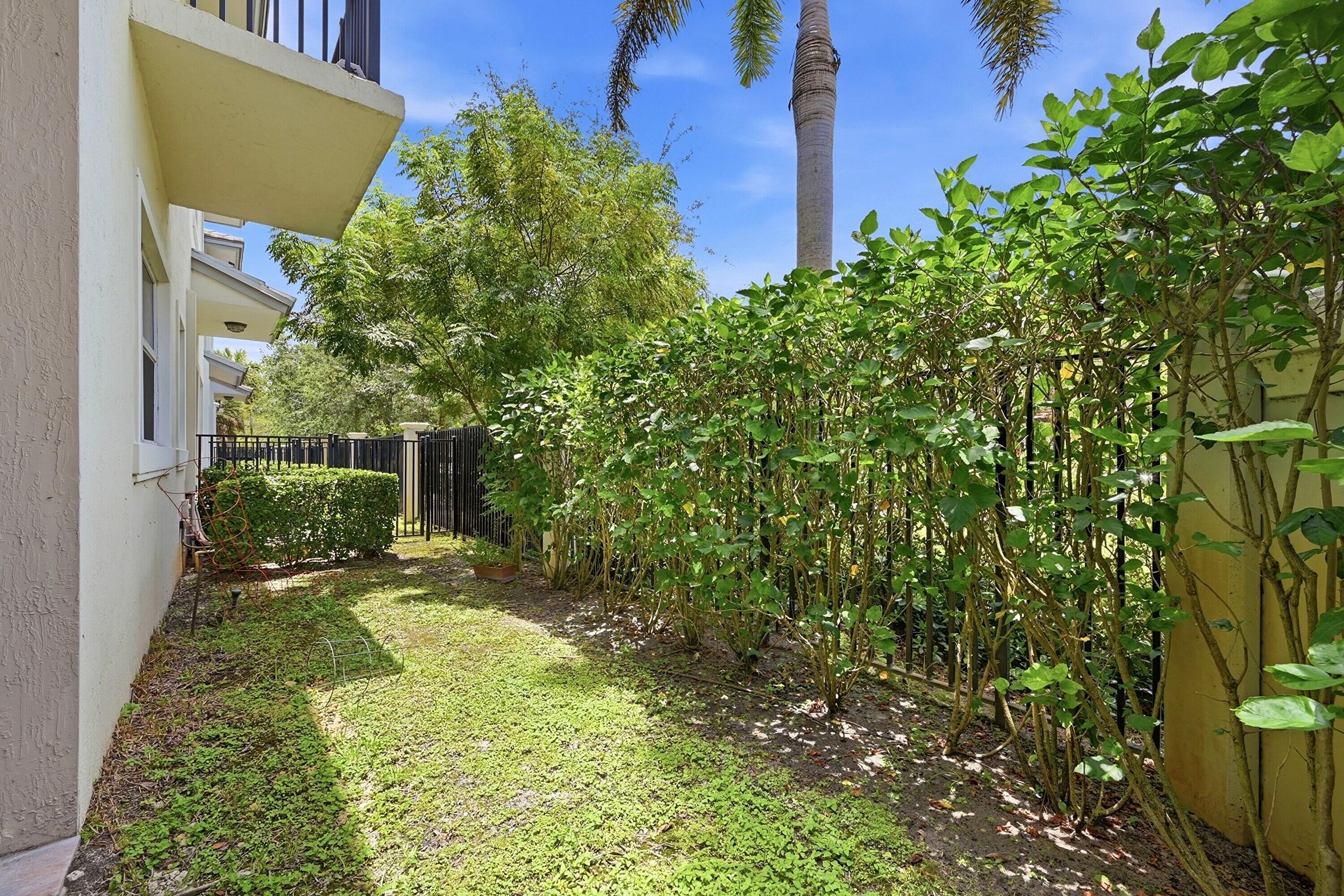 6993 Pines Circle Property Photo 30