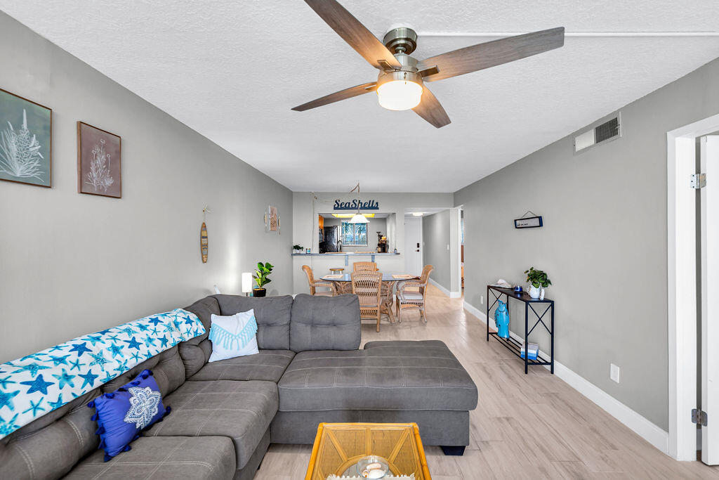 10102 S Ocean Drive 204a Property Photo 12