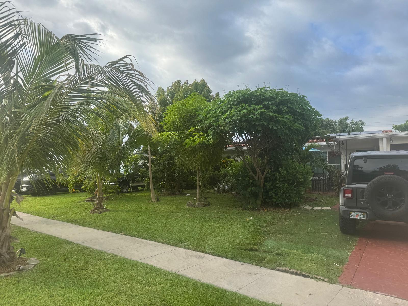 6218 Nw 17th Street Property Photo 2