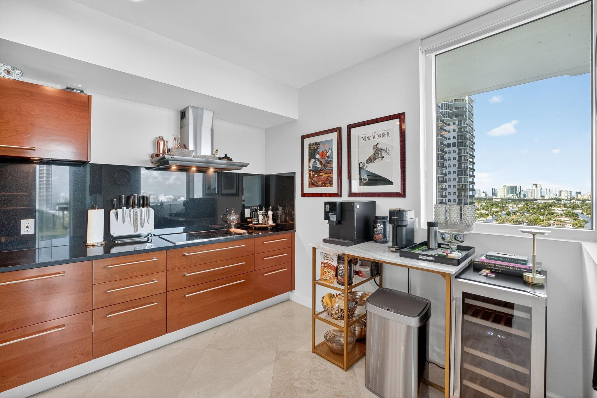 101 S Fort Lauderdale Beach Boulevard 1706 Property Photo 8