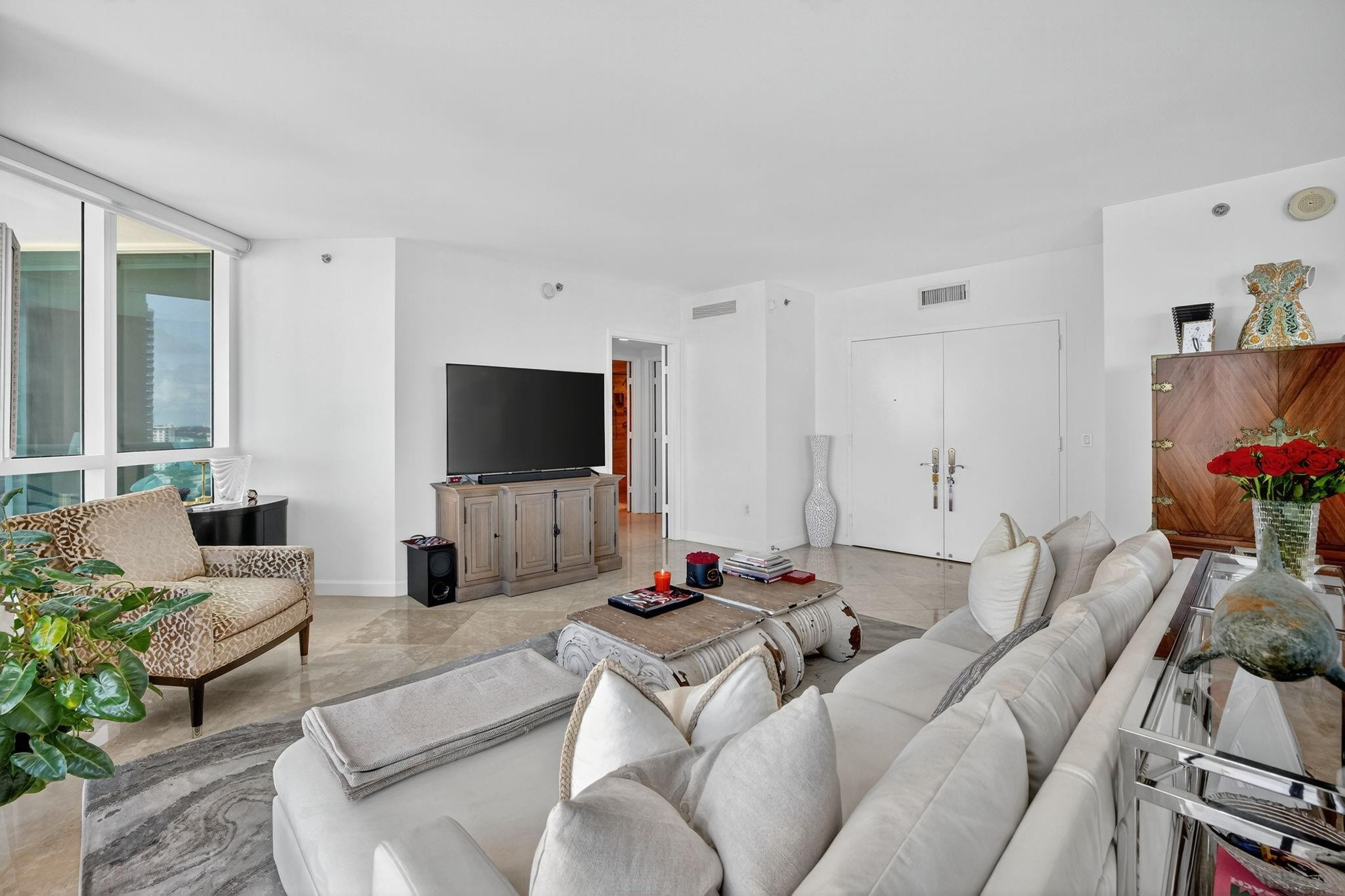 101 S Fort Lauderdale Beach Boulevard 1706 Property Photo 14