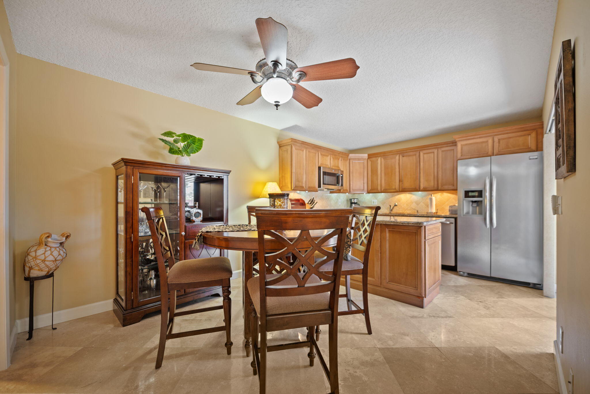 2874 Waterford Drive S Property Photo 8