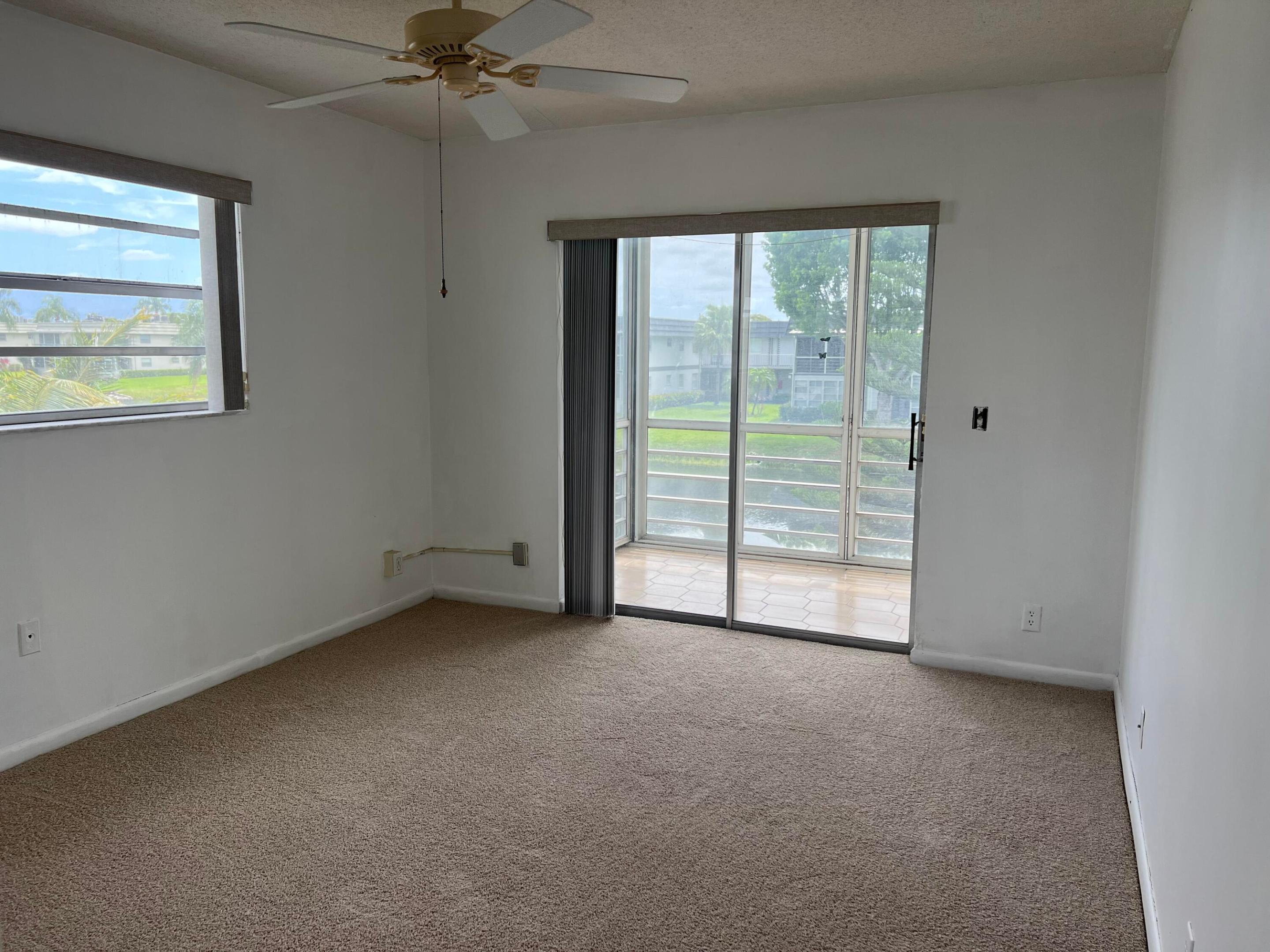 424 Saxony Property Photo 11