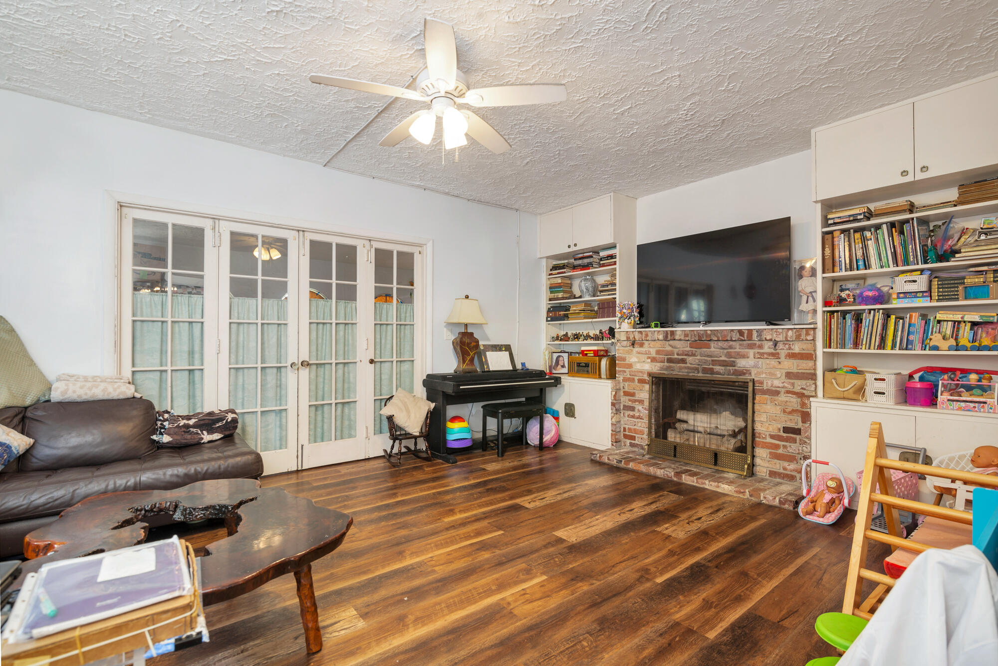 821 Omar Road Property Photo 5