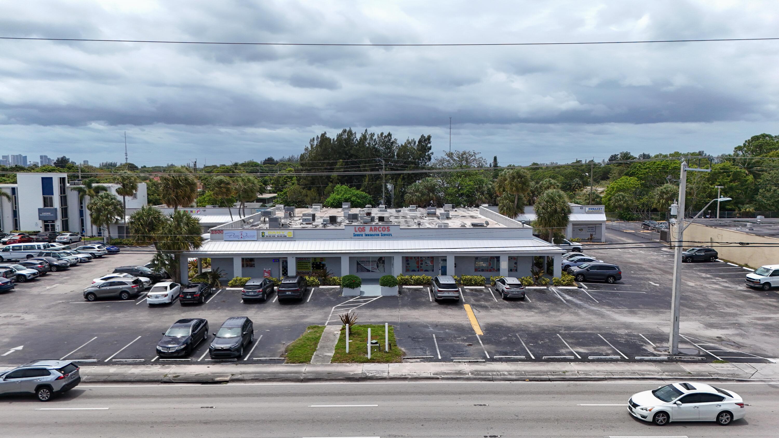 2450 W Oakland Park Boulevard Property Photo 8