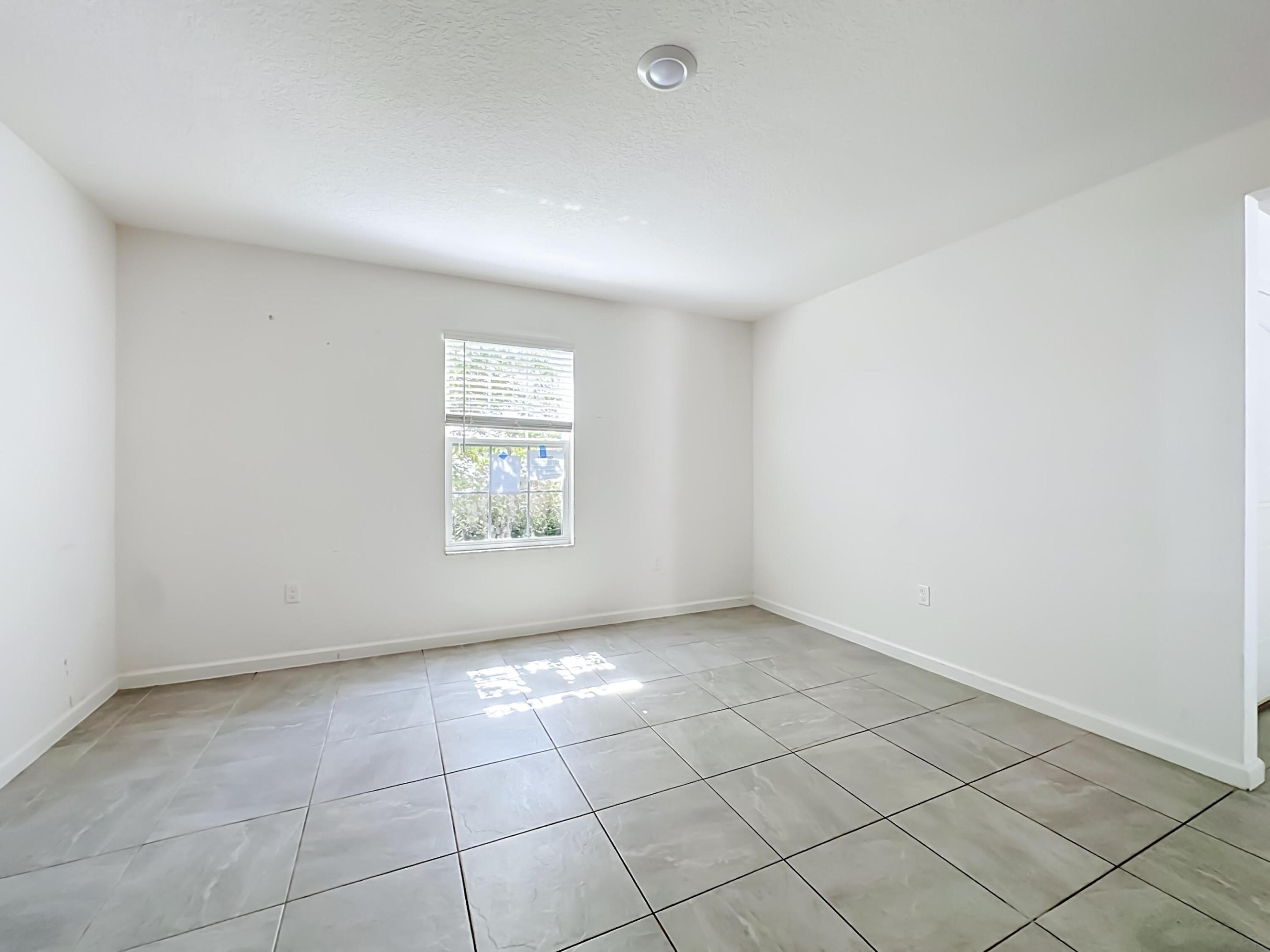 8650 W Lake George Cir W W Property Photo 8