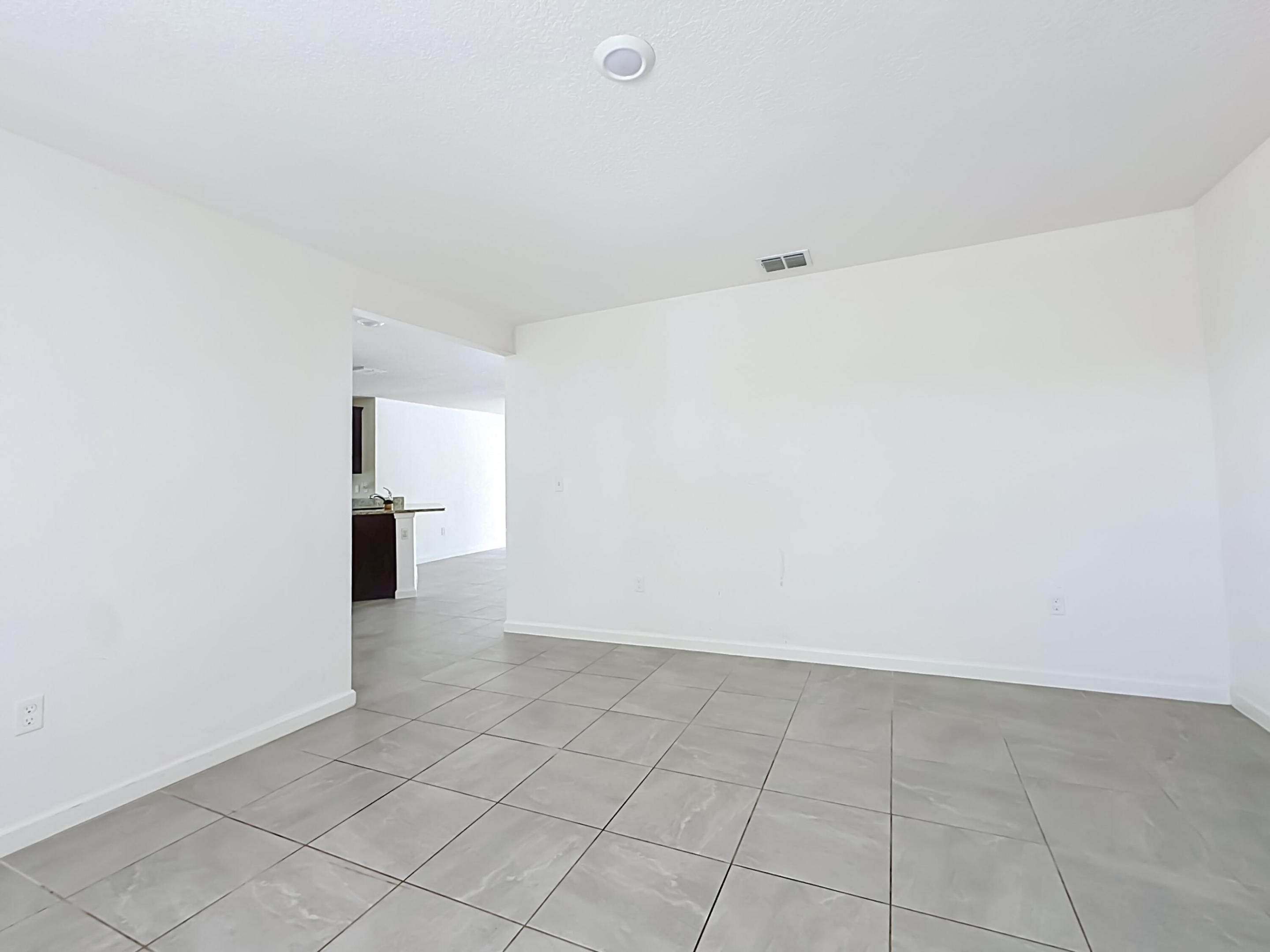 8650 W Lake George Cir W W Property Photo 9