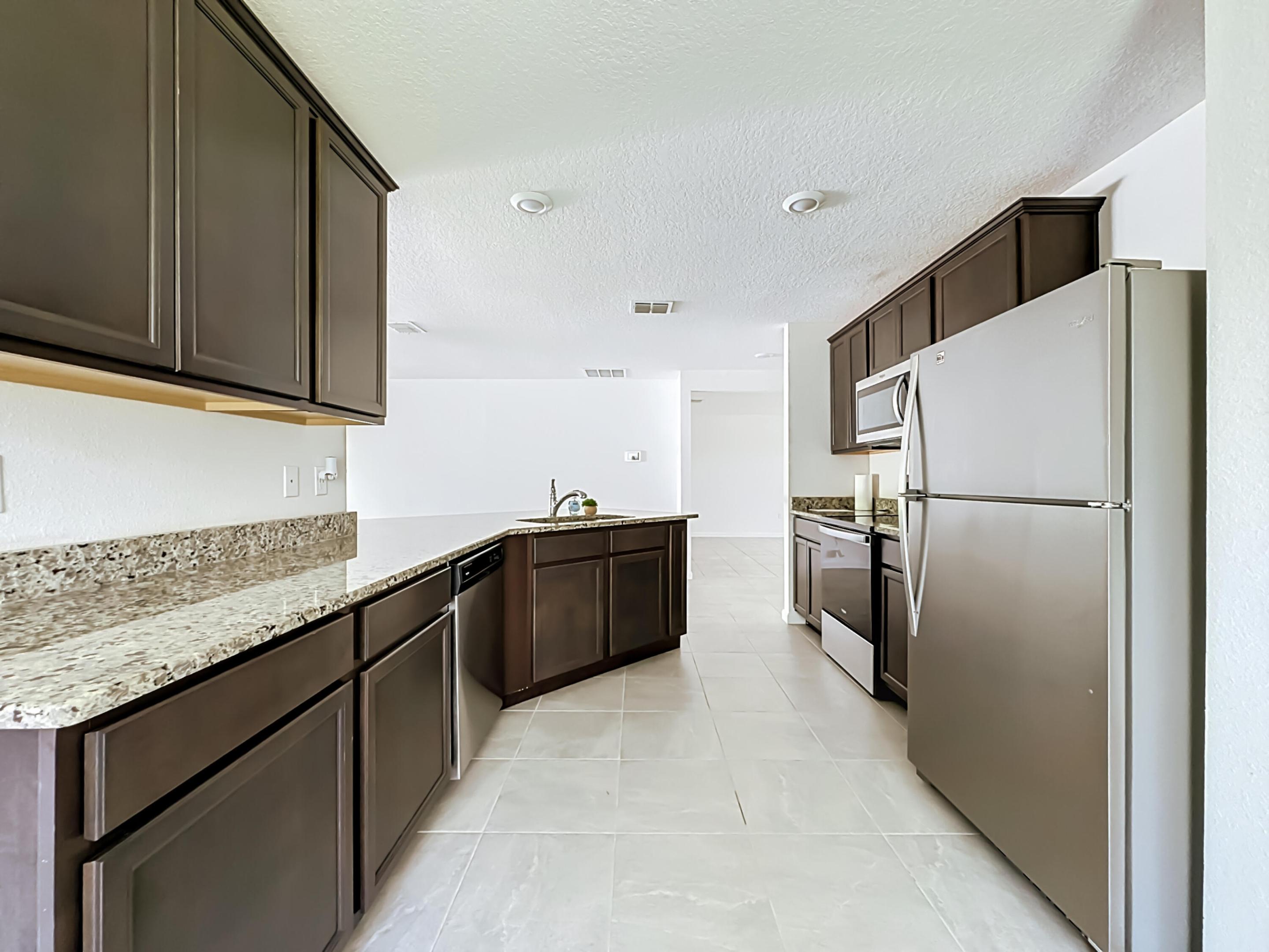 8650 W Lake George Cir W W Property Photo 13