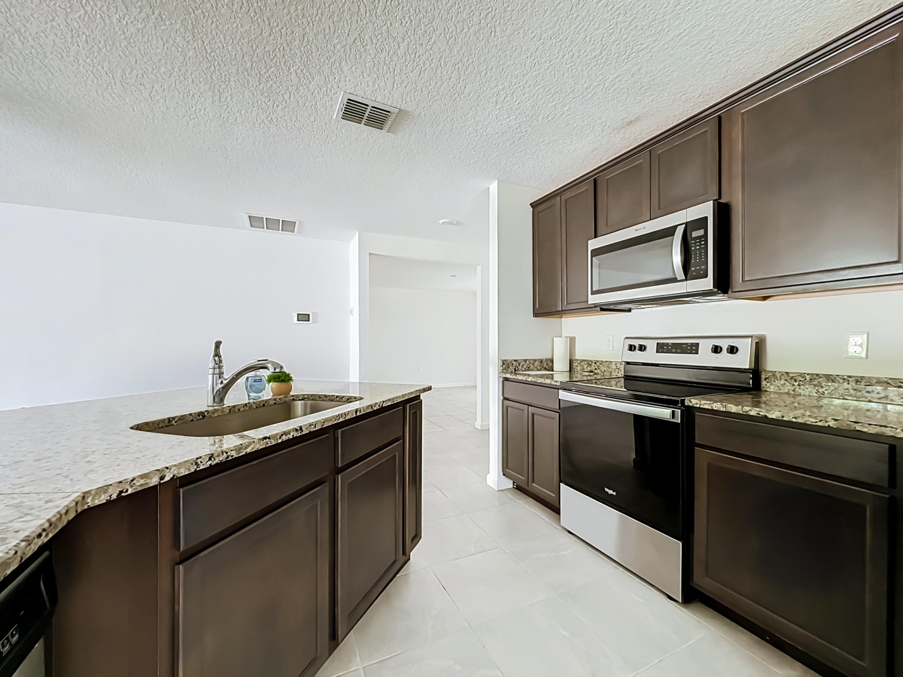 8650 W Lake George Cir W W Property Photo 14
