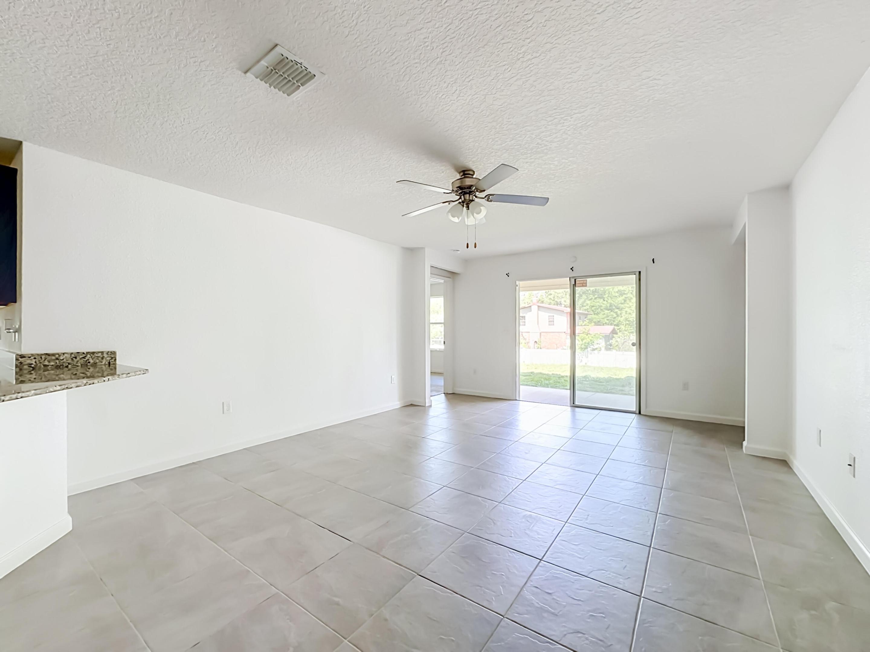 8650 W Lake George Cir W W Property Photo 17