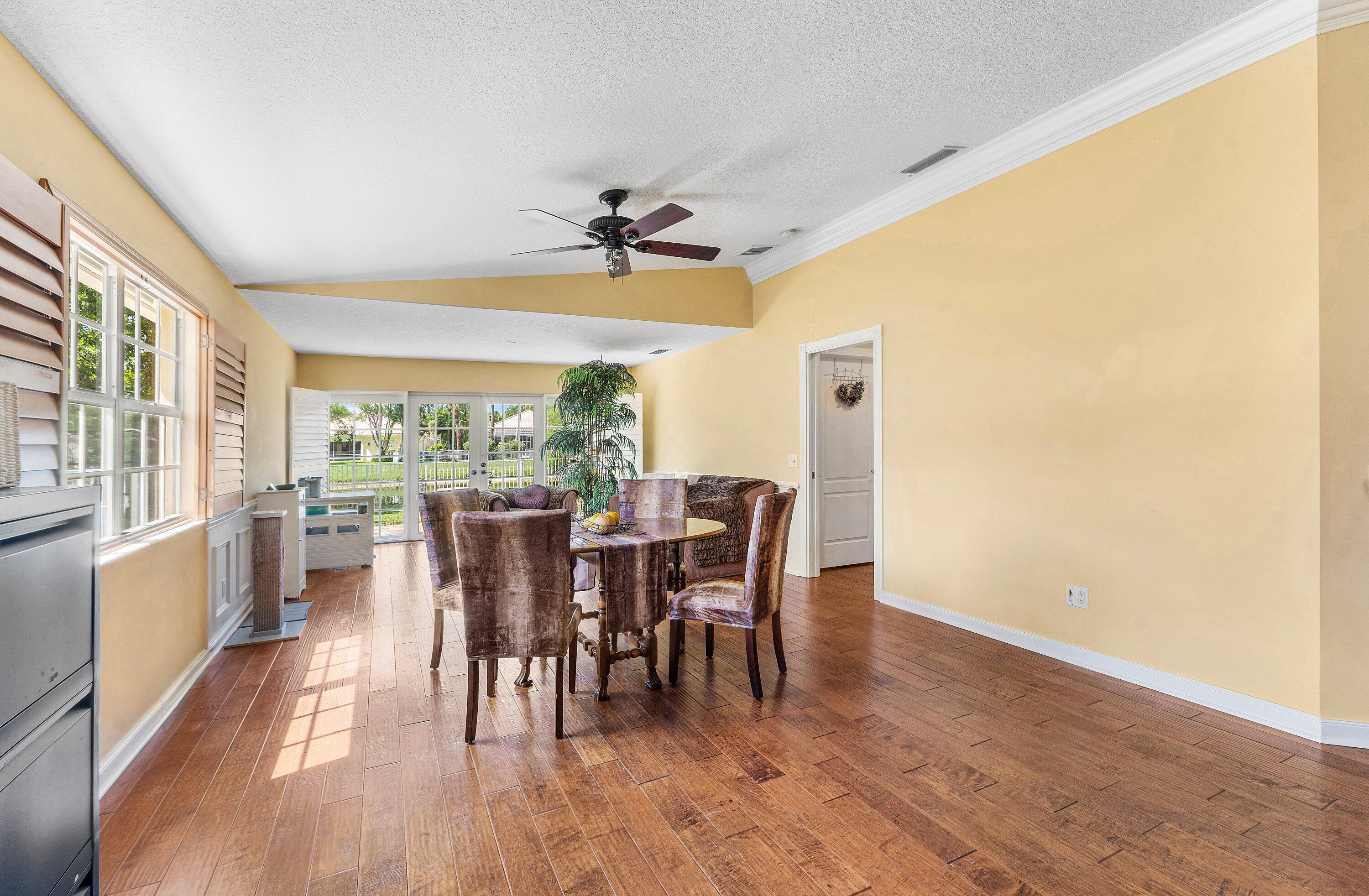 8413 Cozumel Lane Property Photo 7