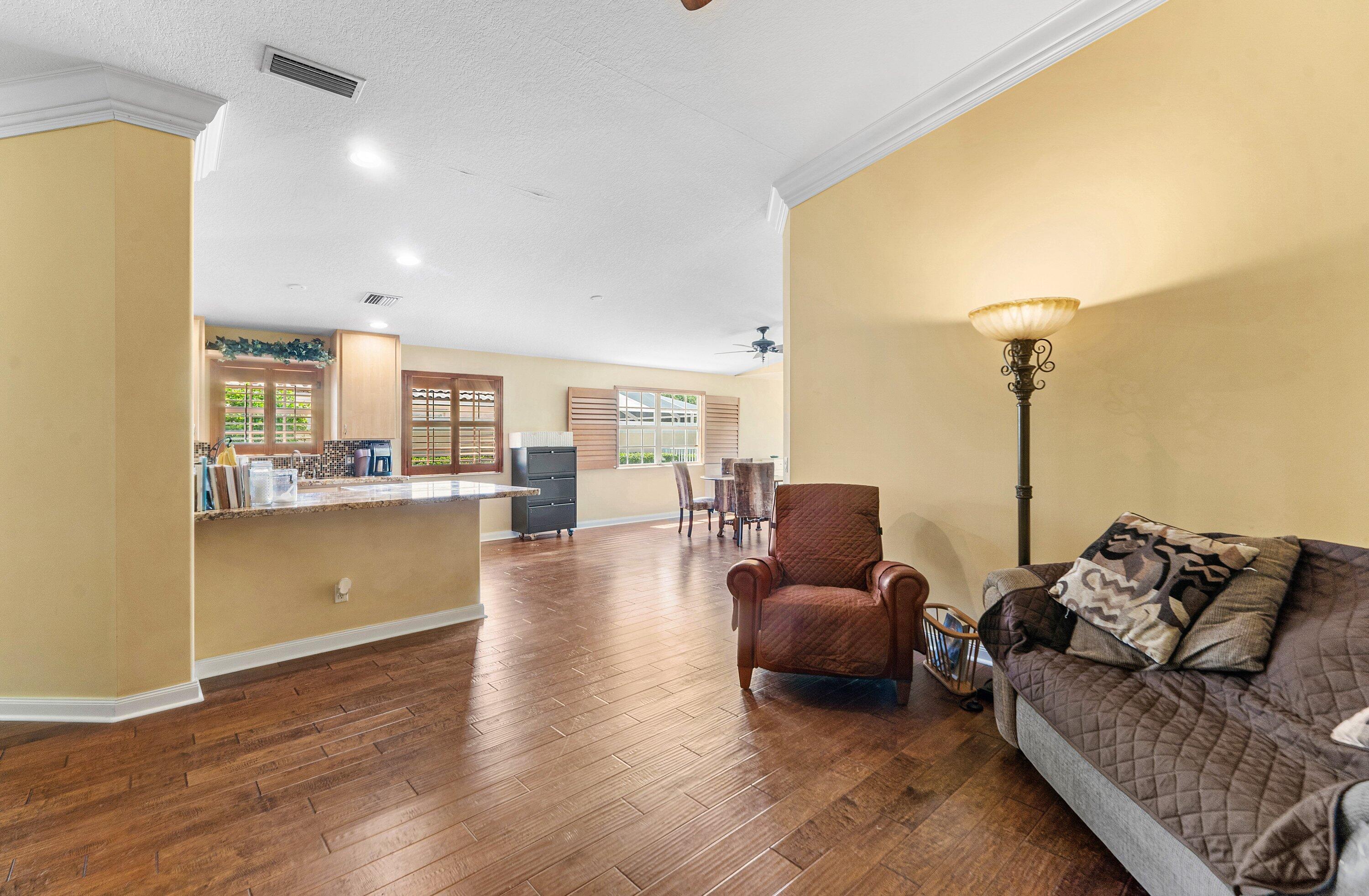 8413 Cozumel Lane Property Photo 10