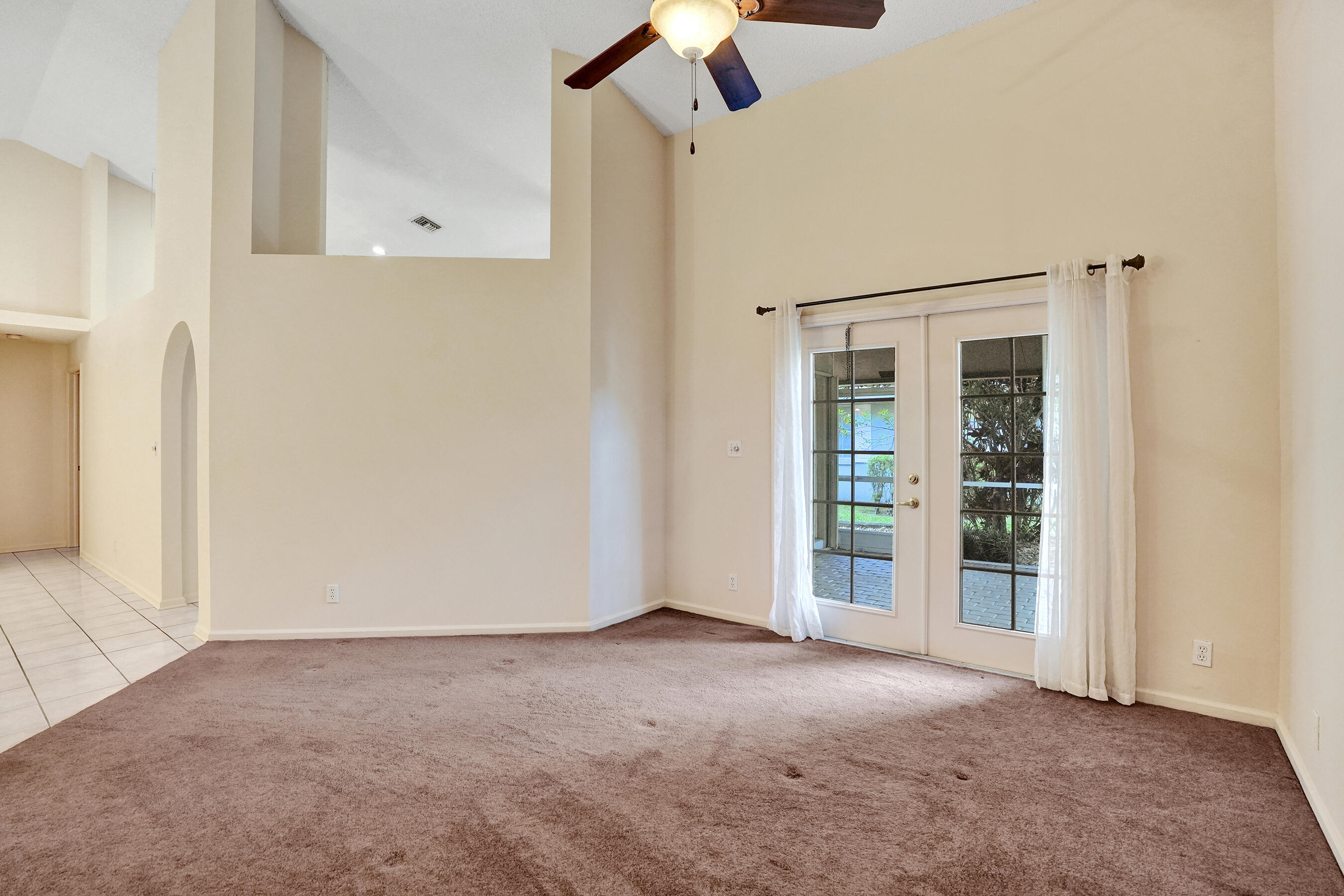 12706 Nw 20th Court Property Photo 12