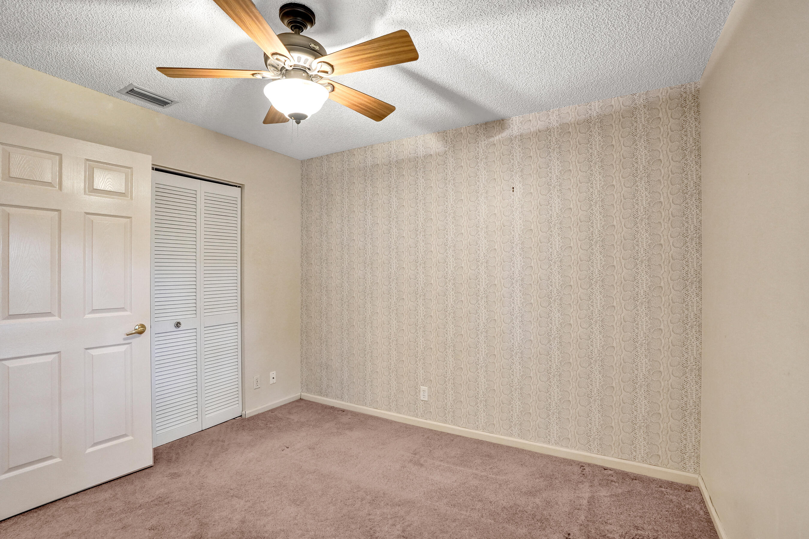 12706 Nw 20th Court Property Photo 19