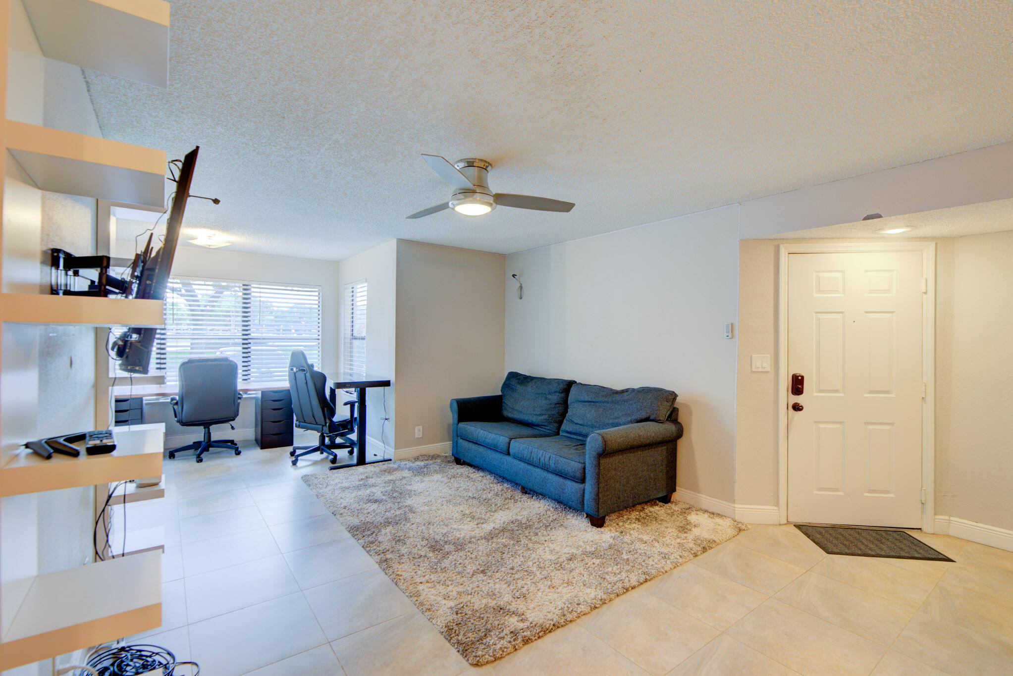 2900 S University Drive 9104 Property Photo 4