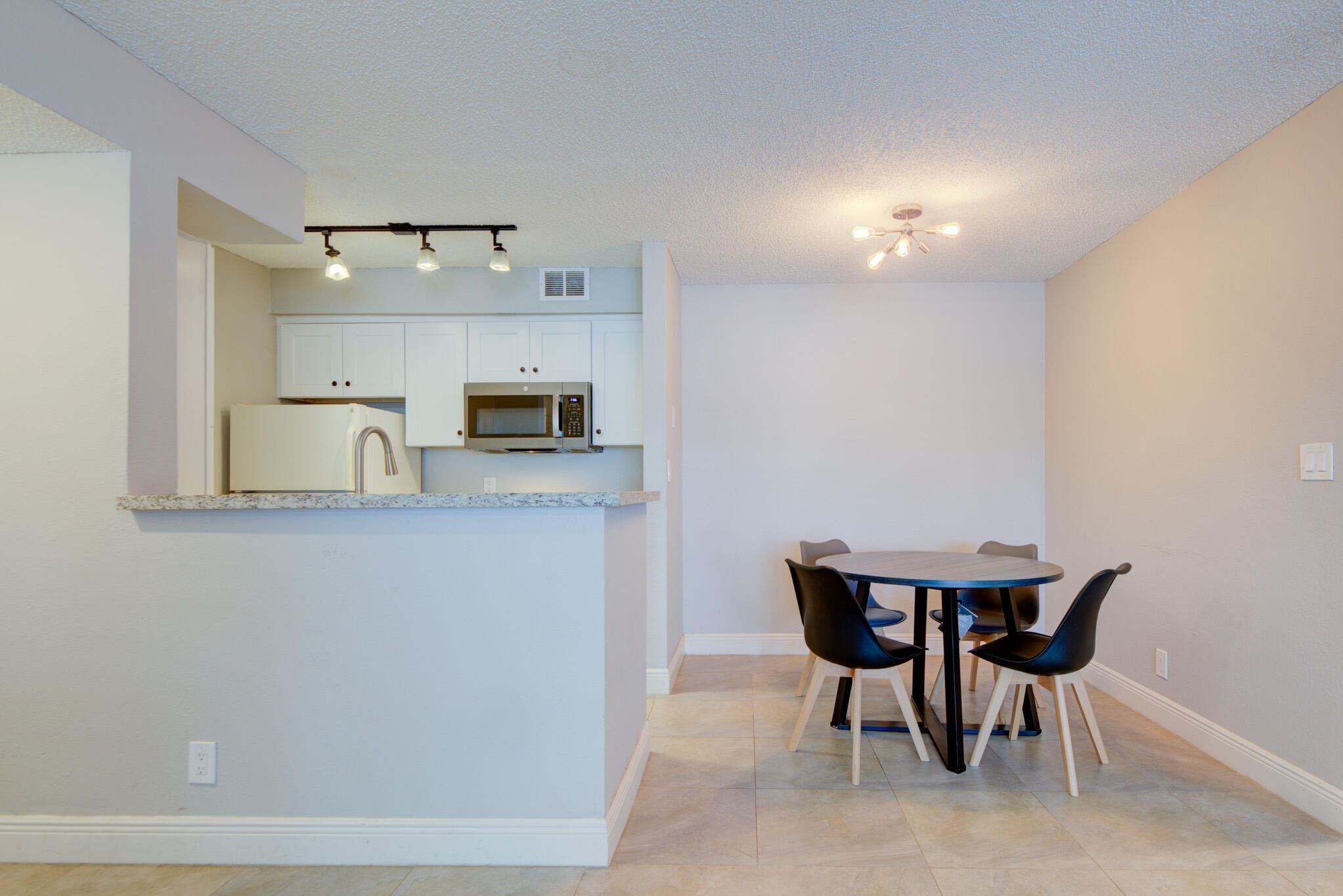2900 S University Drive 9104 Property Photo 10