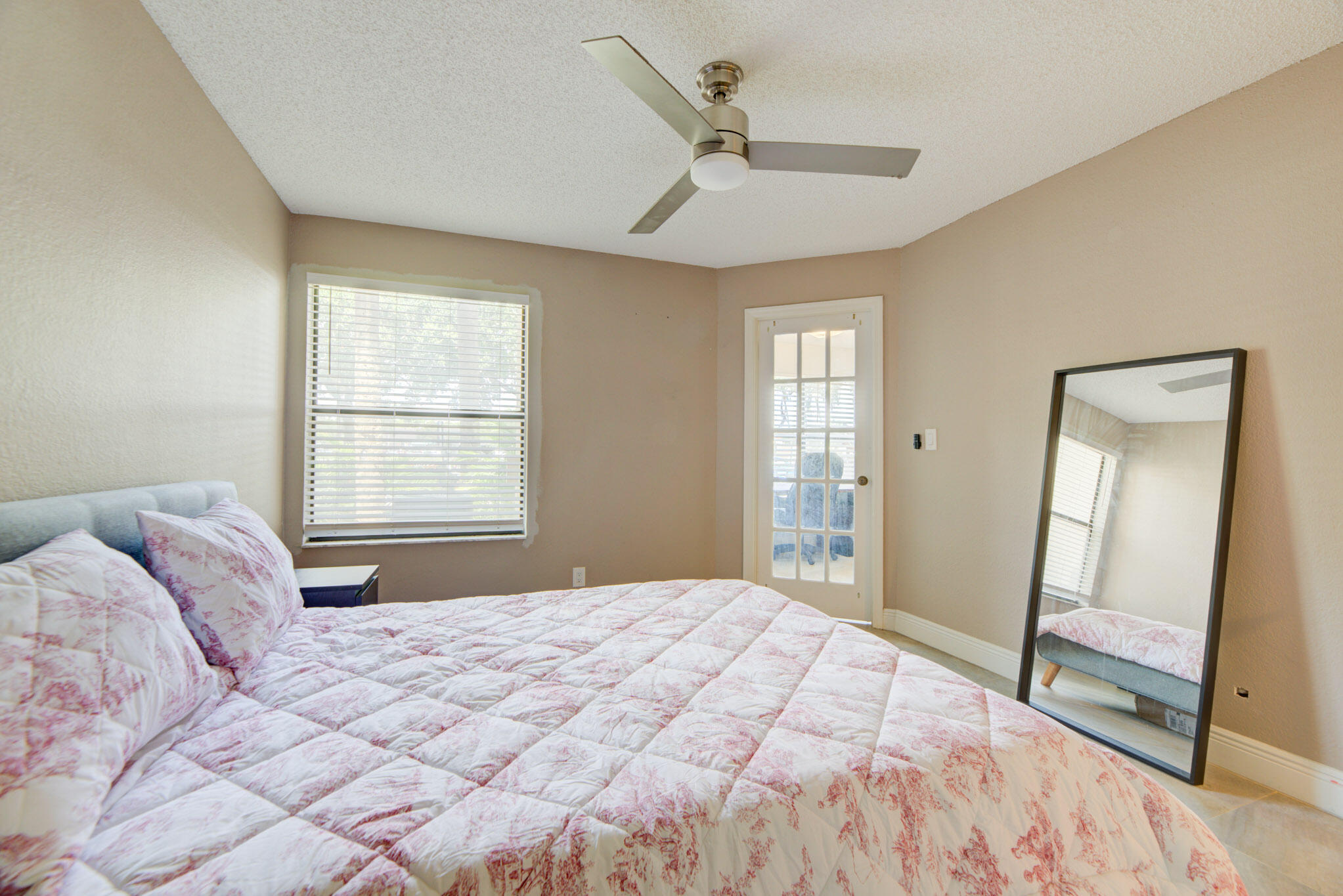 2900 S University Drive 9104 Property Photo 18