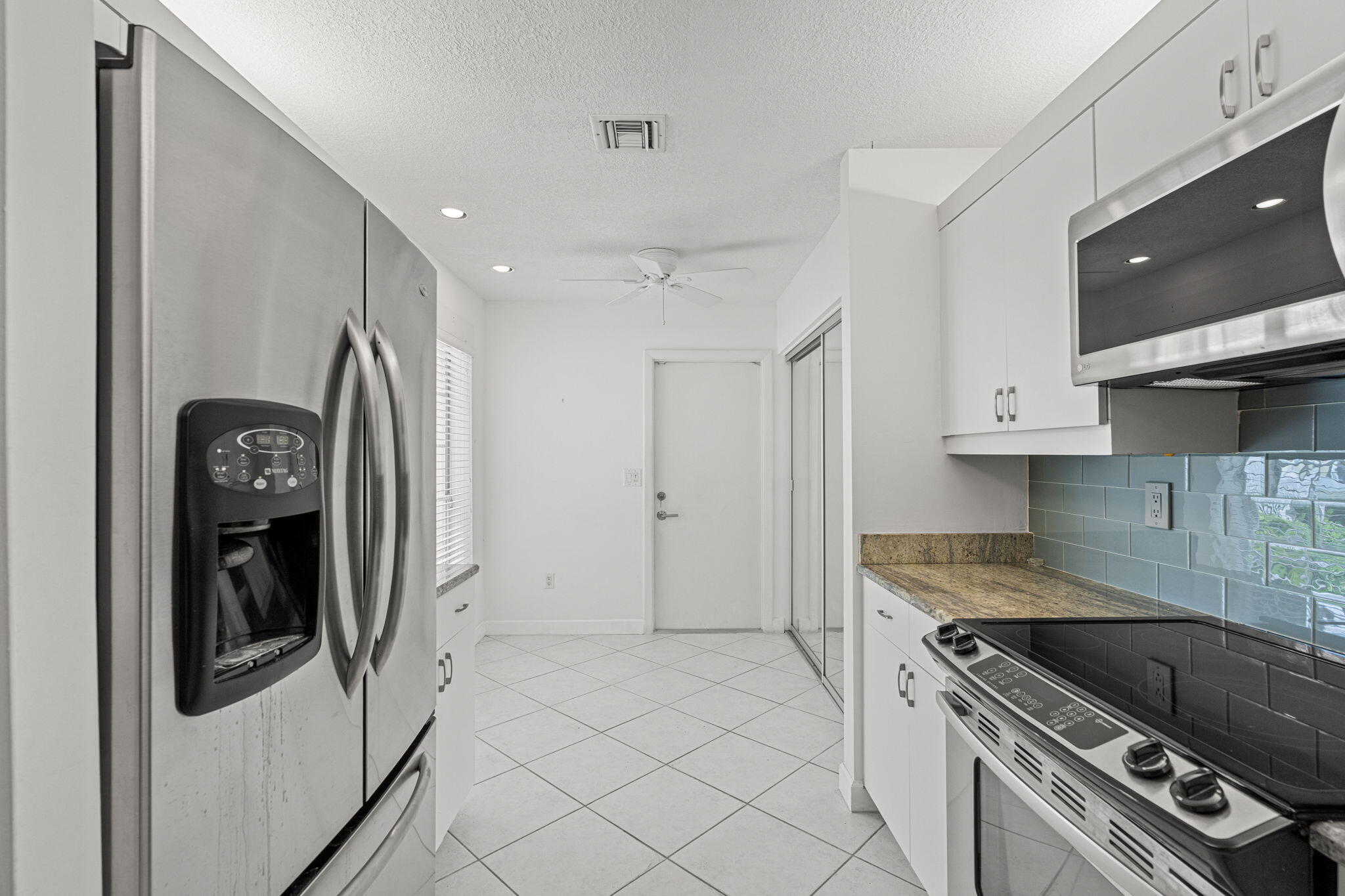 4825 Nw 98th Place Property Photo 18