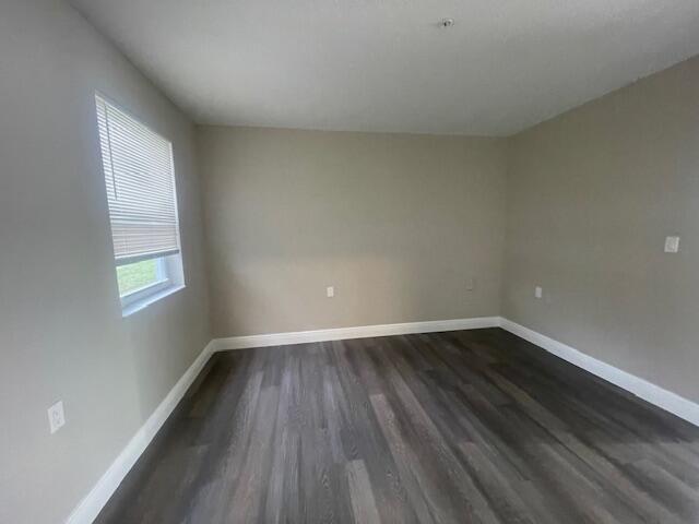 4393 Windsor Avenue 7 Property Photo 9
