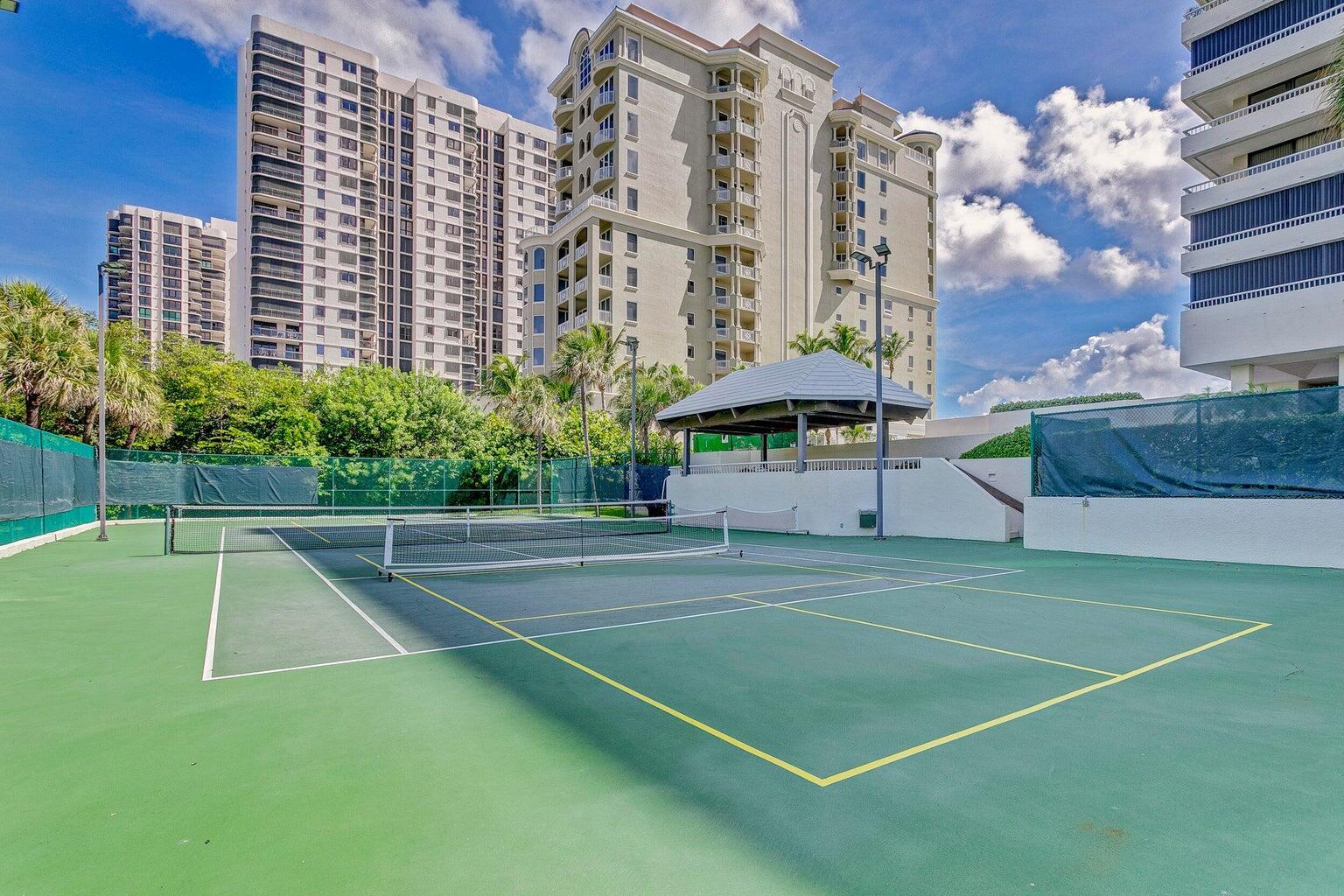 5280 N Ocean Drive 12f Property Photo 52