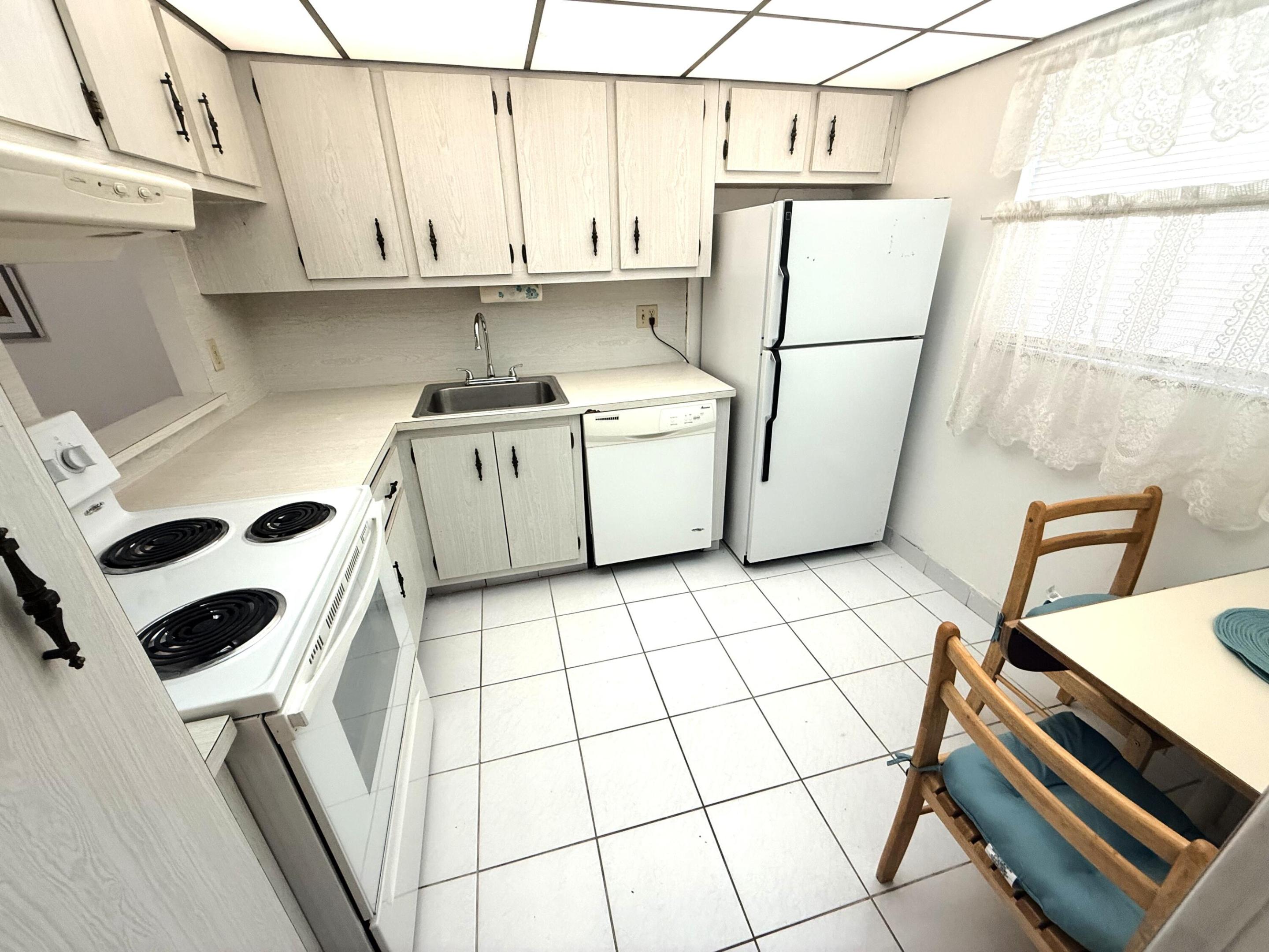 3050 Holiday Springs Boulevard 111 Property Photo 4