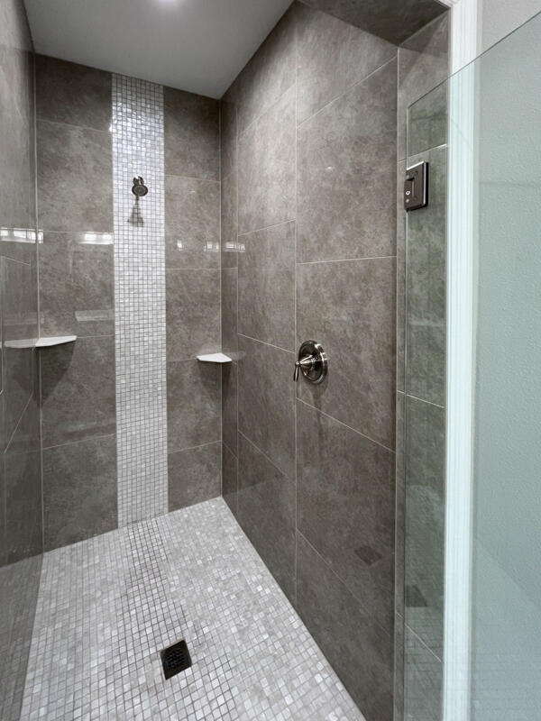 528 Se 35th Terrace Property Photo 7