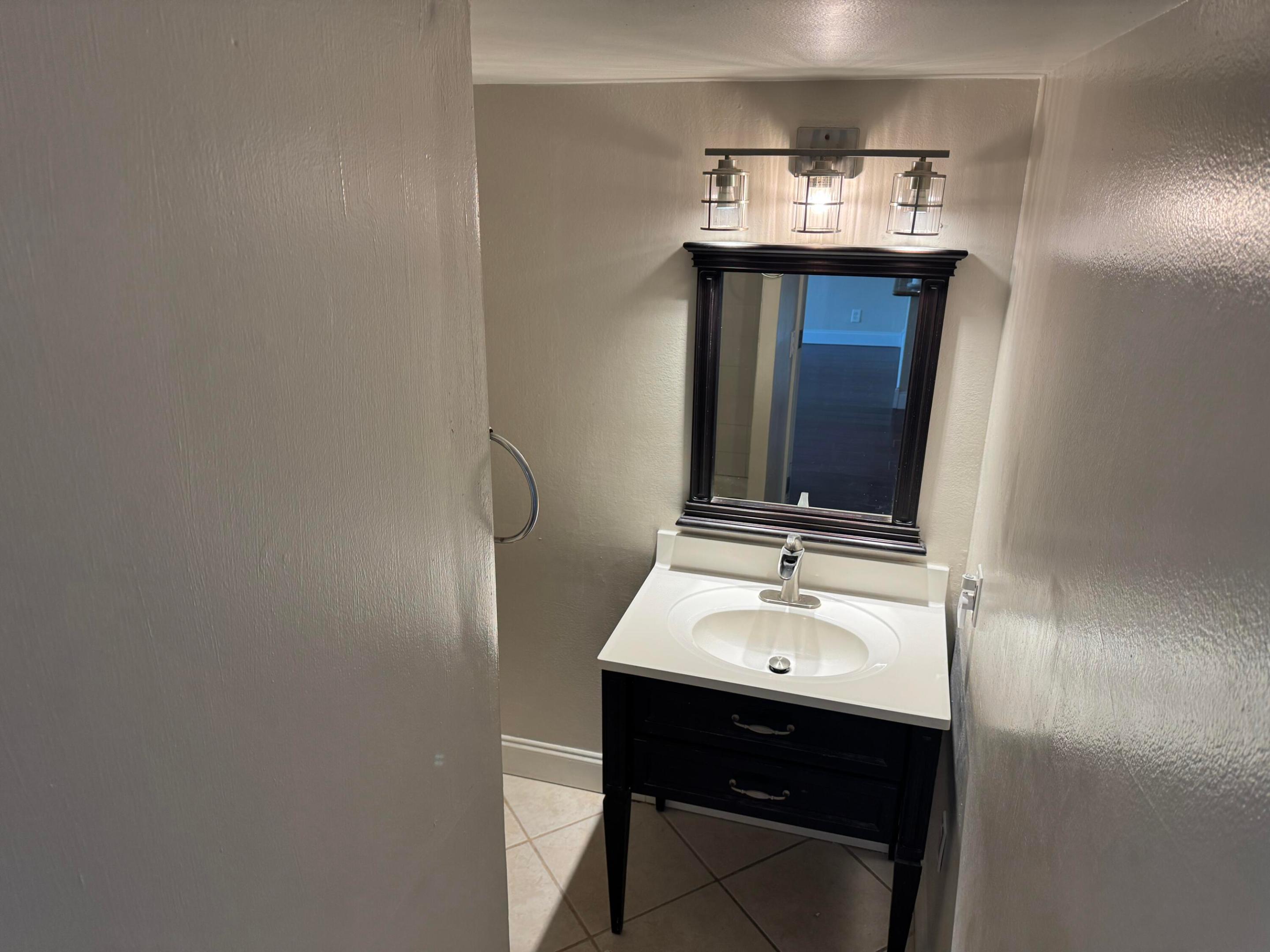 725 Hummingbird Way 210 Property Photo 21