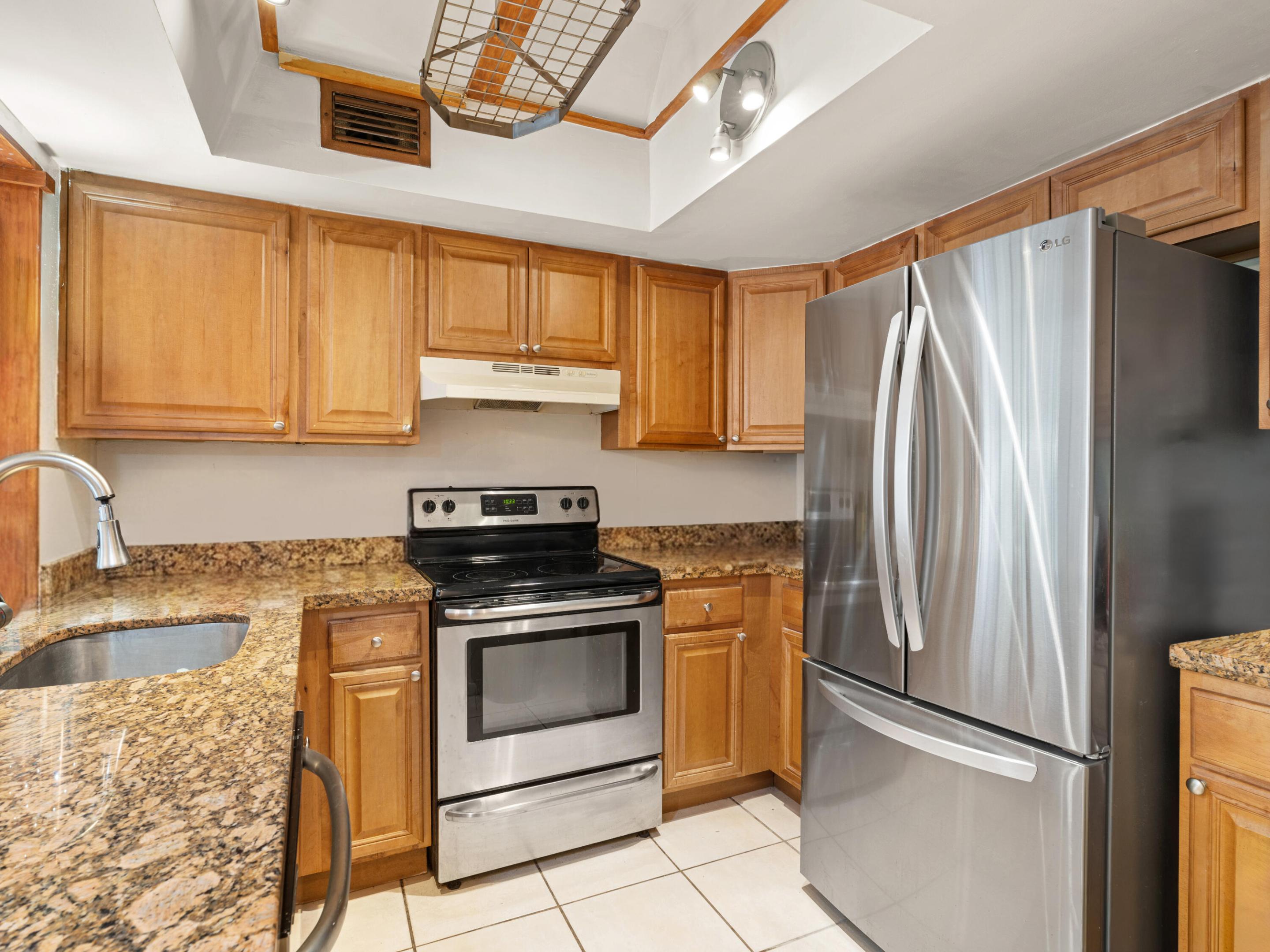 811 Se 4th Avenue C103 Property Photo 6