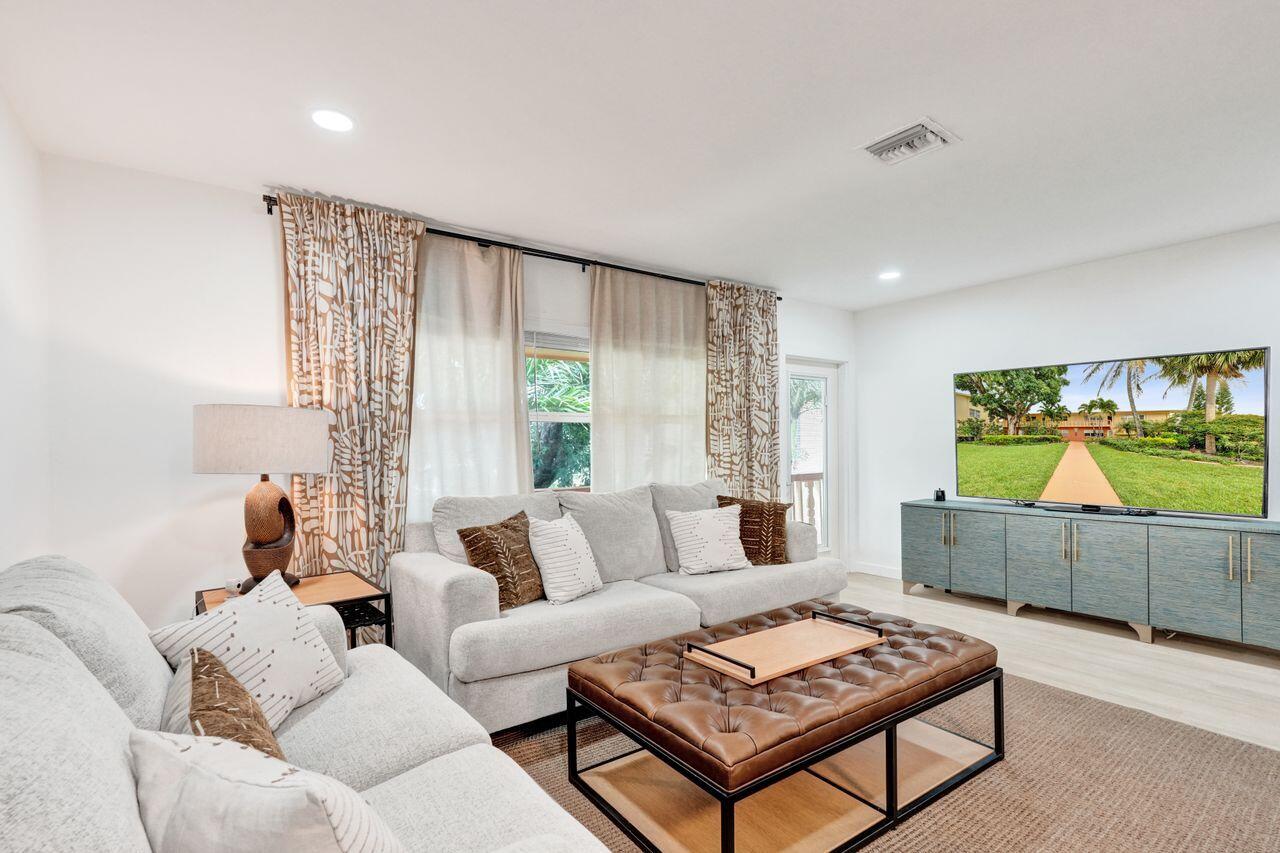 207 Salisbury I Property Photo 5