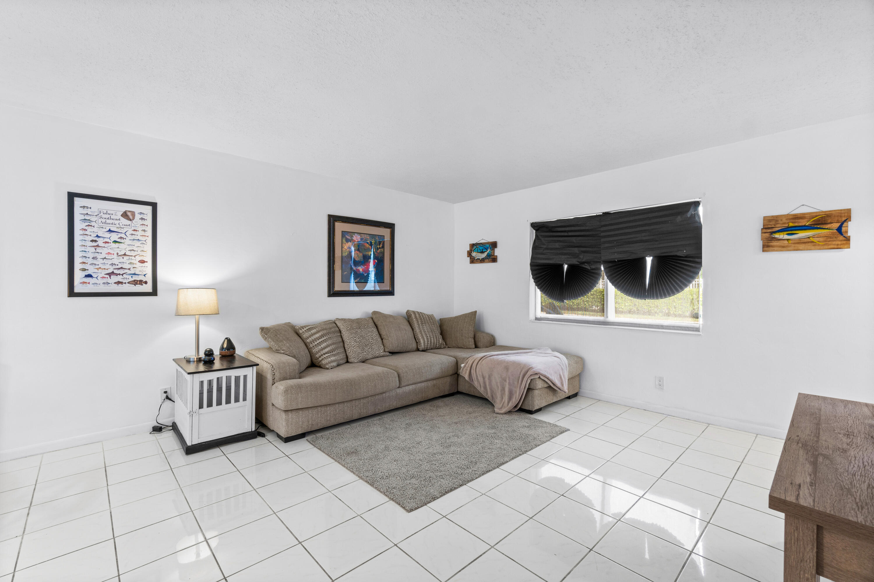 658 Ne 6th Court E E Property Photo 10
