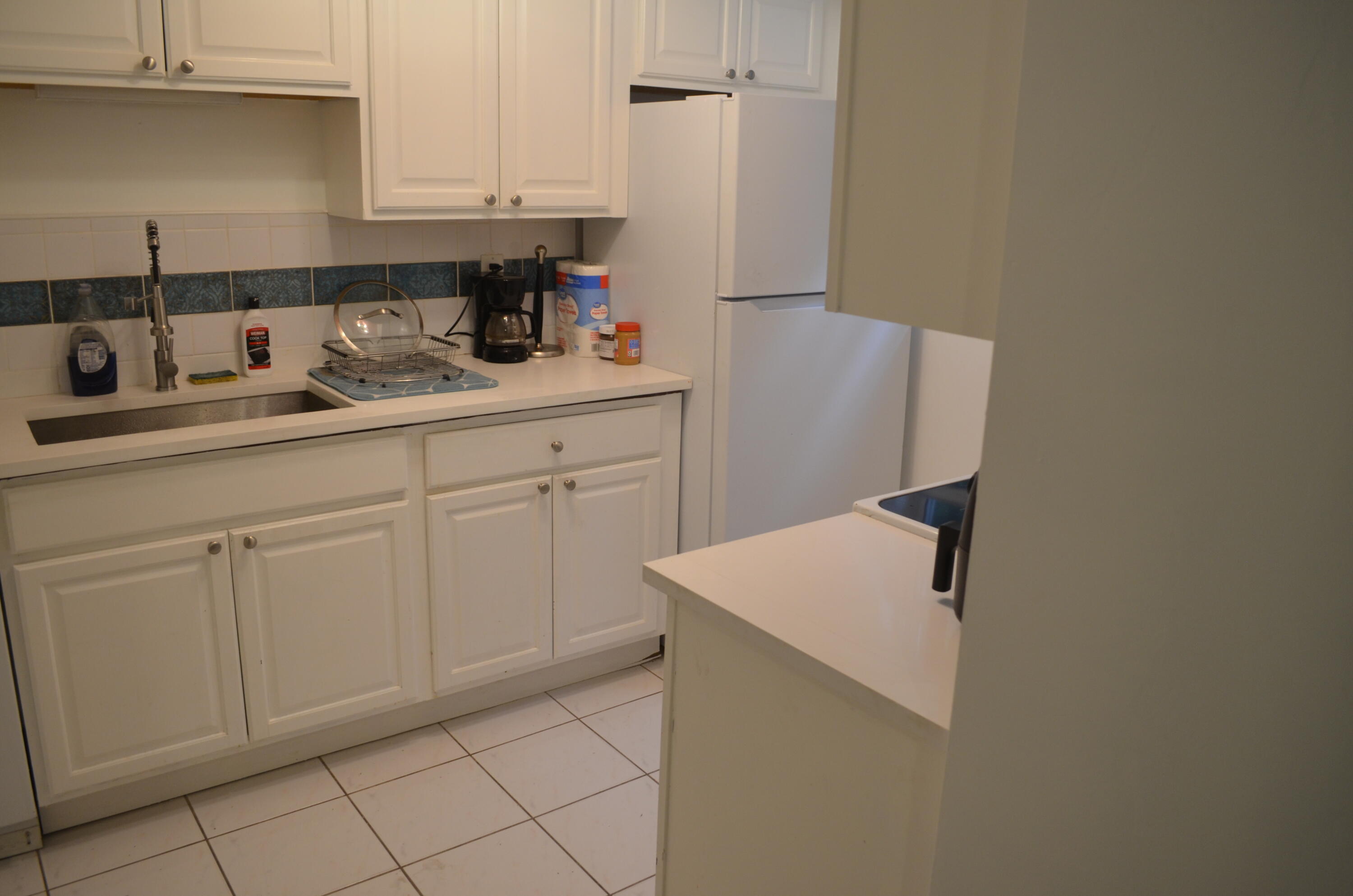 658 Ne 6th Court E E Property Photo 18