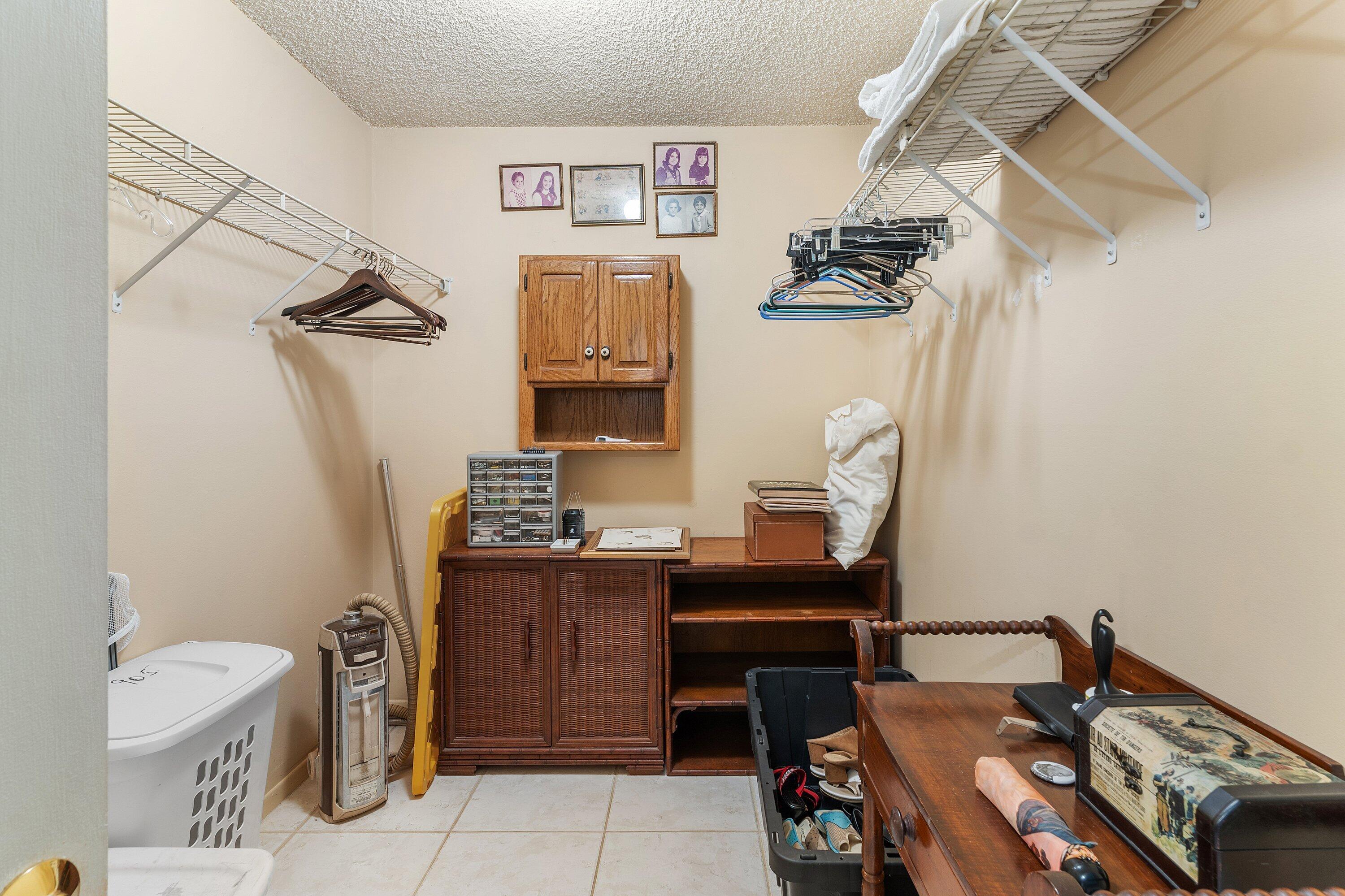 1150 Hillsboro Mile 905 Property Photo 24