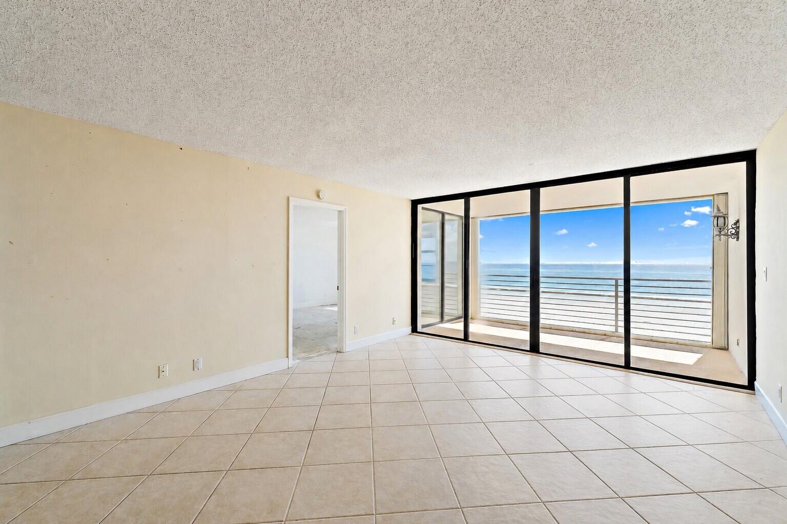 900 Ocean Drive 106 Property Photo 11