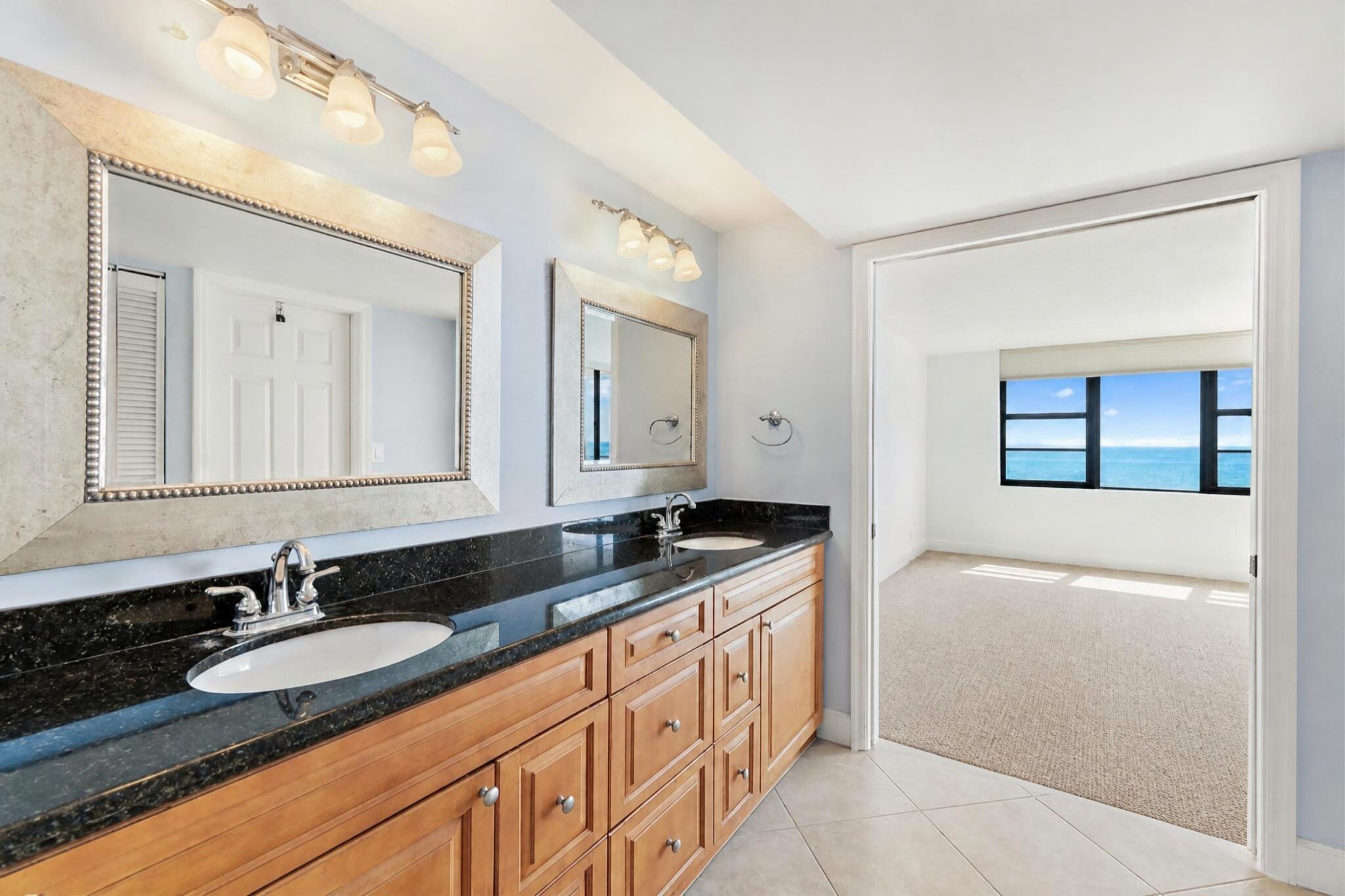 900 Ocean Drive 106 Property Photo 18
