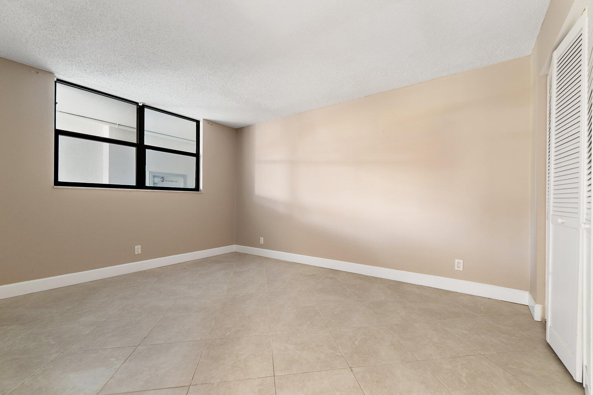 900 Ocean Drive 106 Property Photo 22