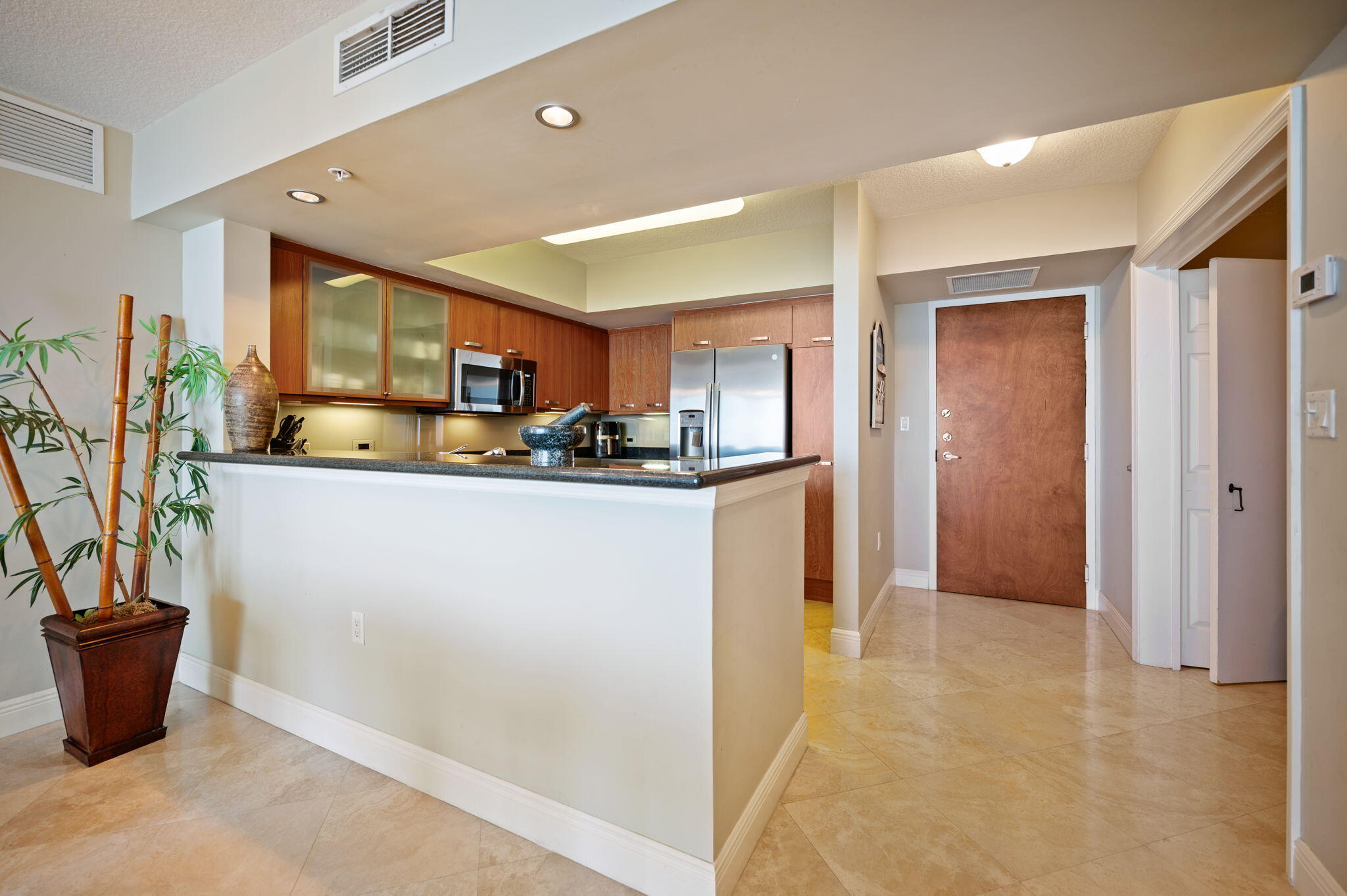 2011 N Ocean Boulevard 1606 Property Photo 12