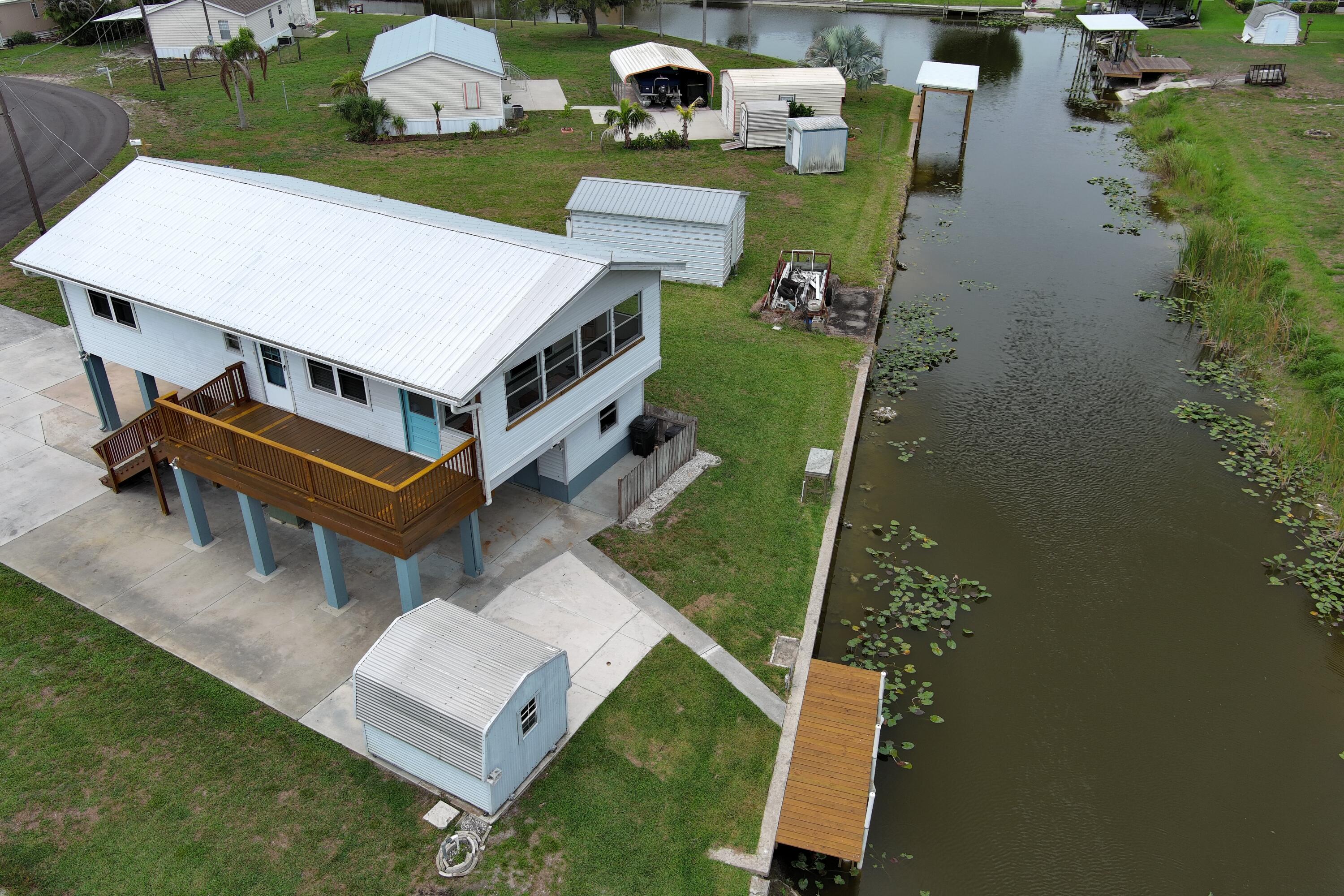 1065 Peach Lane Property Photo 8