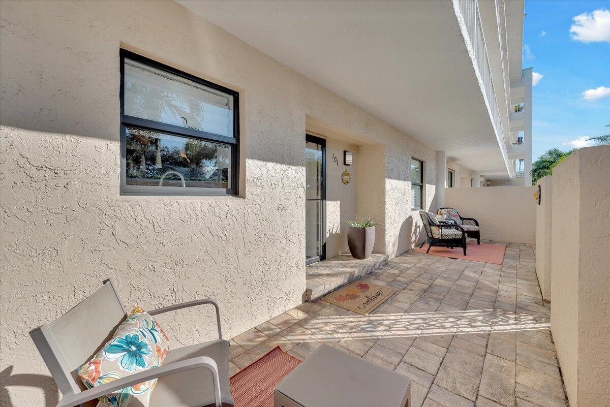 300 N Hwy A1a 101h Property Photo 3