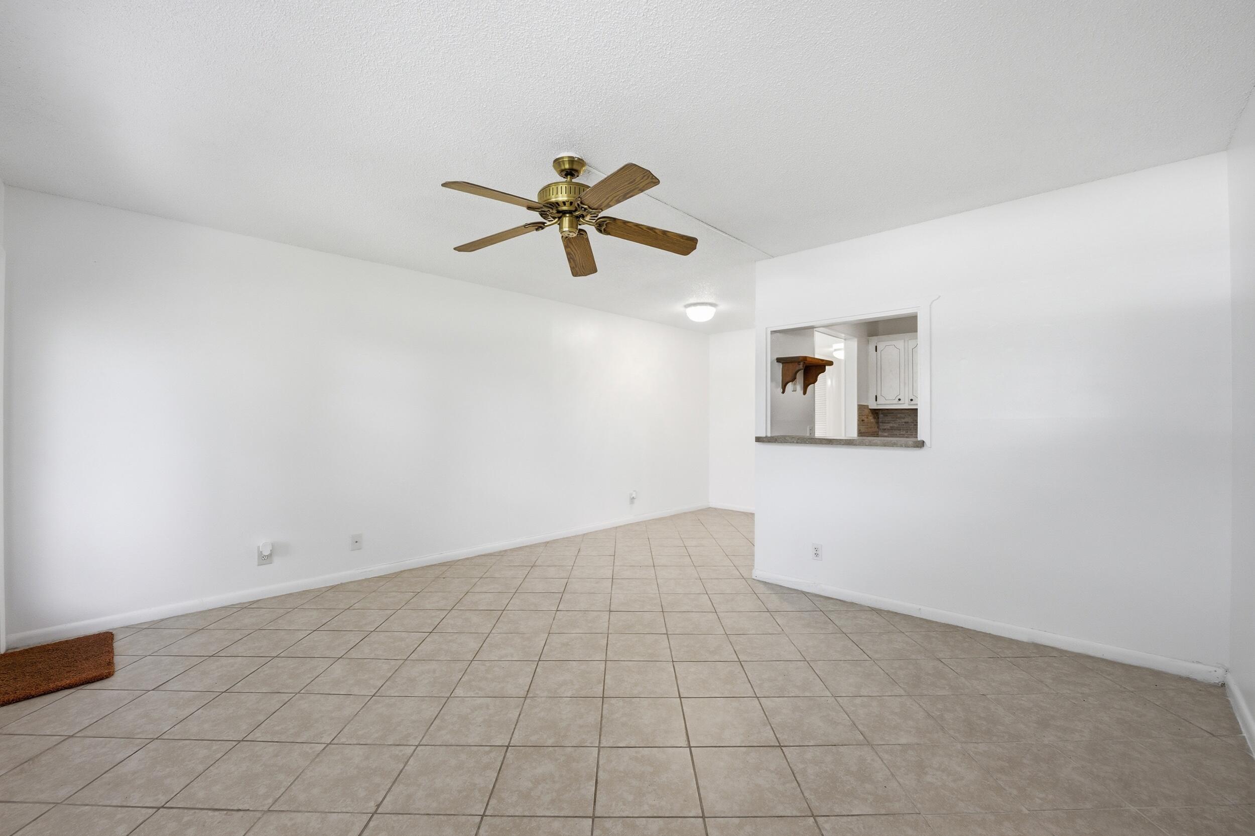 98 E Cambridge E Property Photo 8
